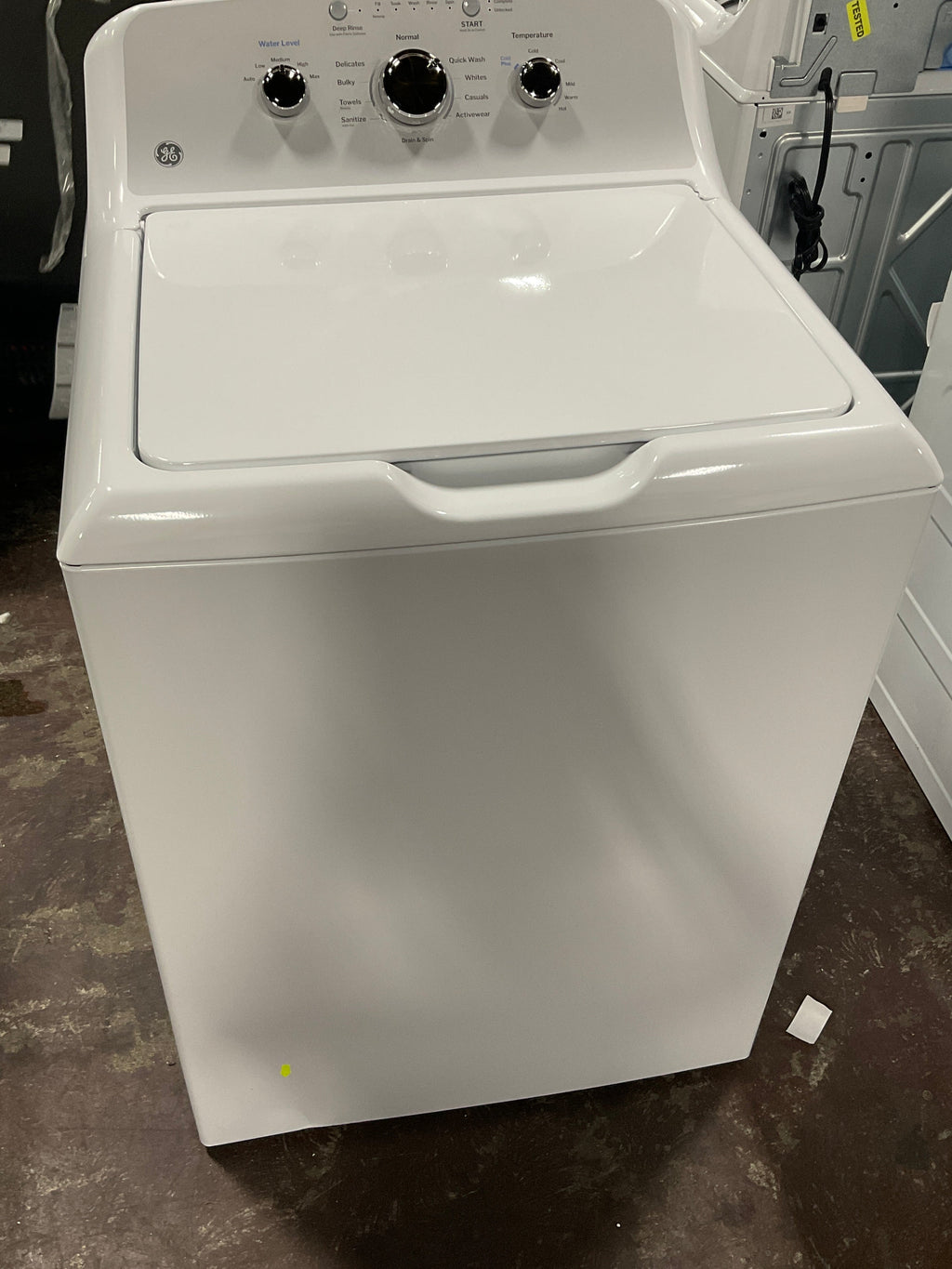 GE GE® 4.3 cu. ft. Capacity Washer with Stainless Steel Basket,Cold Plus and Water Level Control