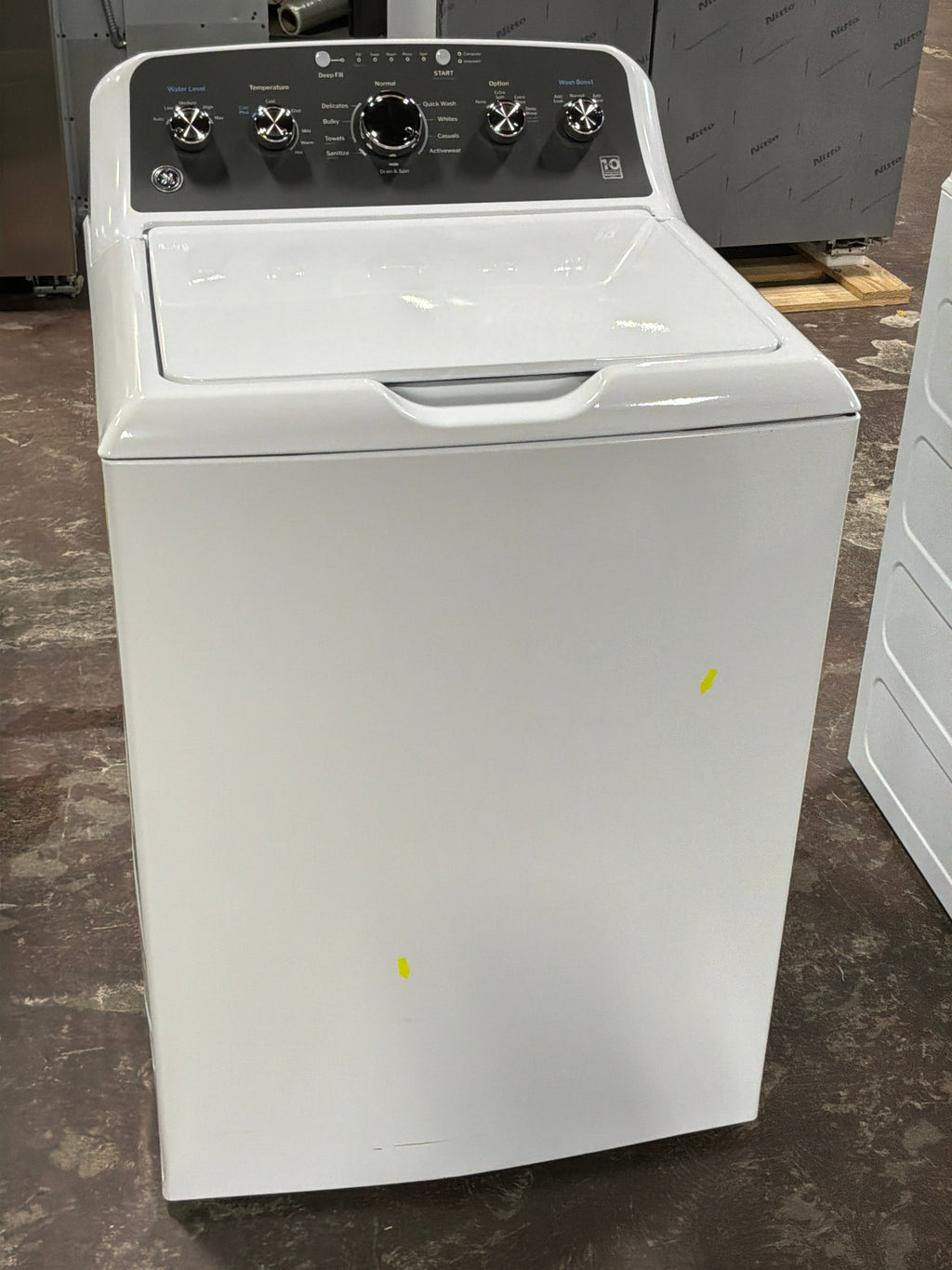 GE GE® 4.5 cu. ft. Capacity Washer with Stainless Steel Basket, Cold Plus and Wash Boost