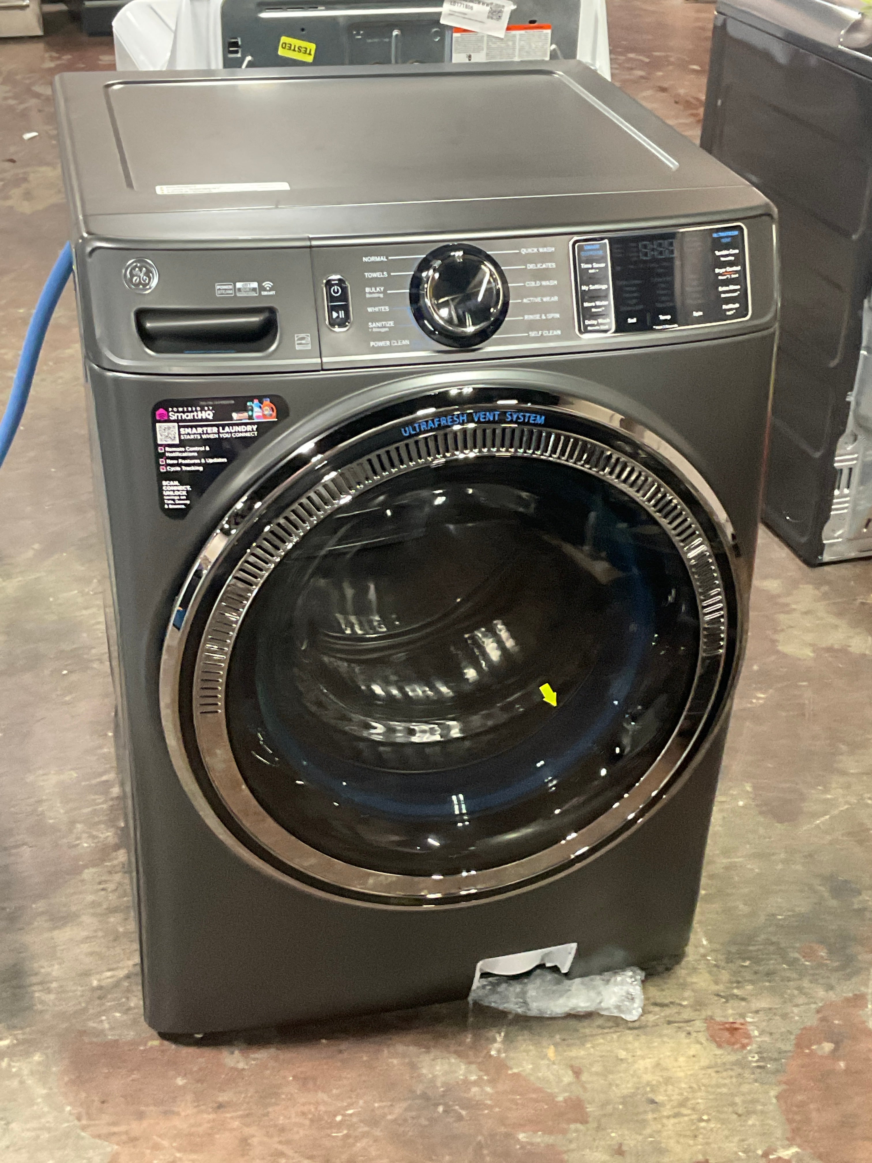 GE® ENERGY STAR® 5.0 cu. ft. Capacity Smart Front Load Steam Washer with SmartDispense™ UltraFresh Vent System with OdorBlock™ and Steam