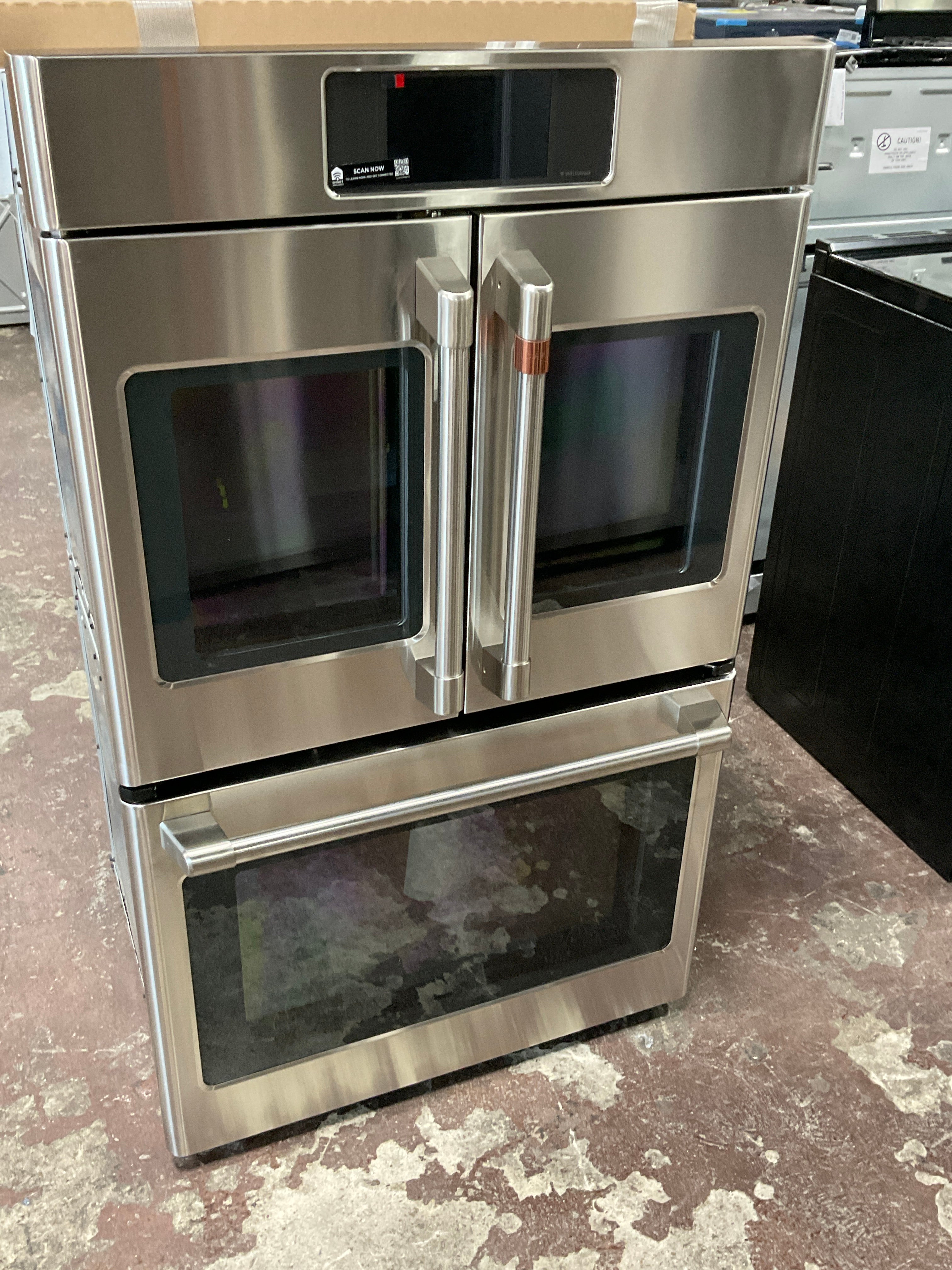 CAFÉ™ Professional Series 30" Smart Built-In Convection French-Door Double Wall Oven