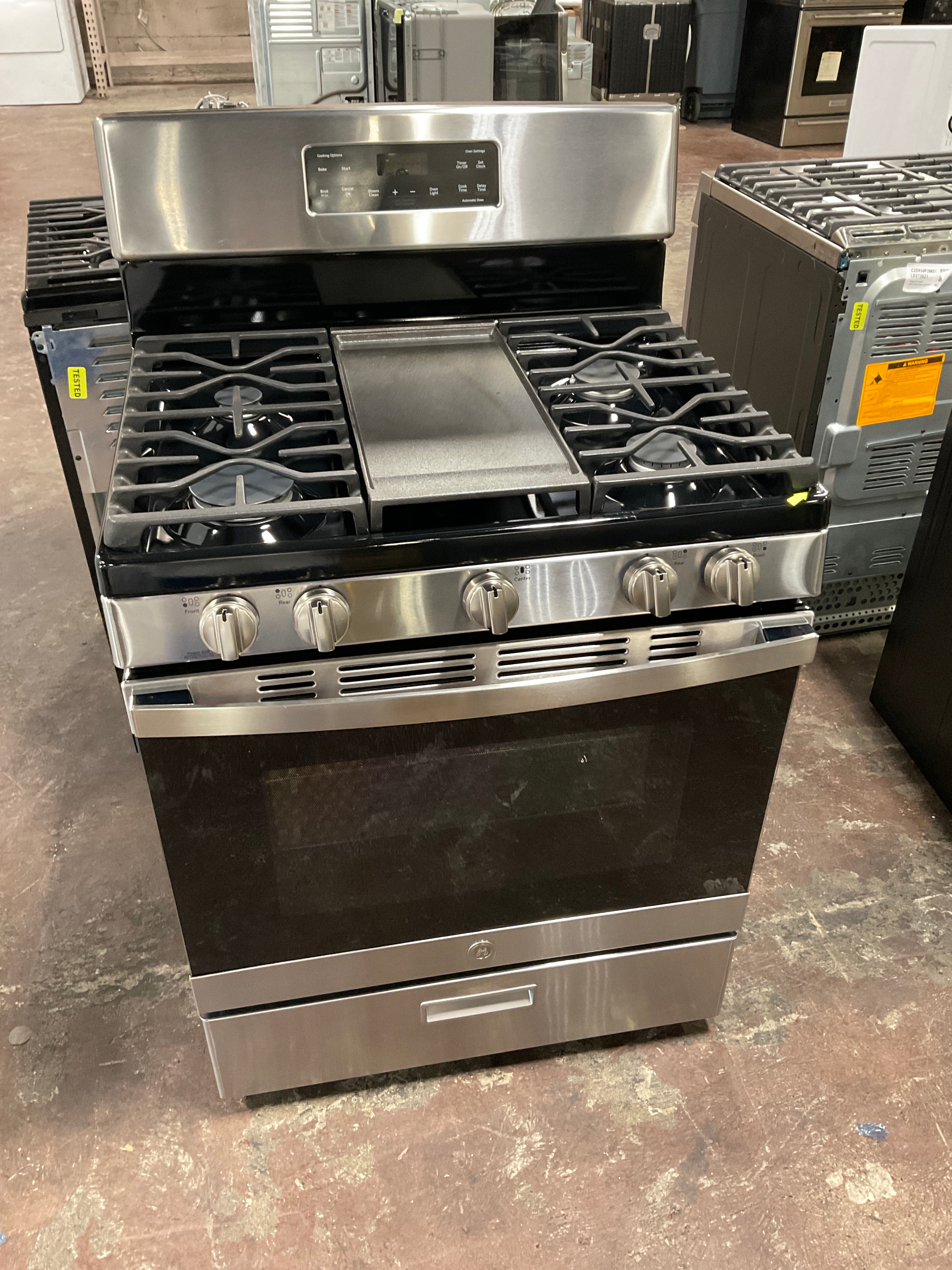 GE® 30" Free-Standing Gas Range