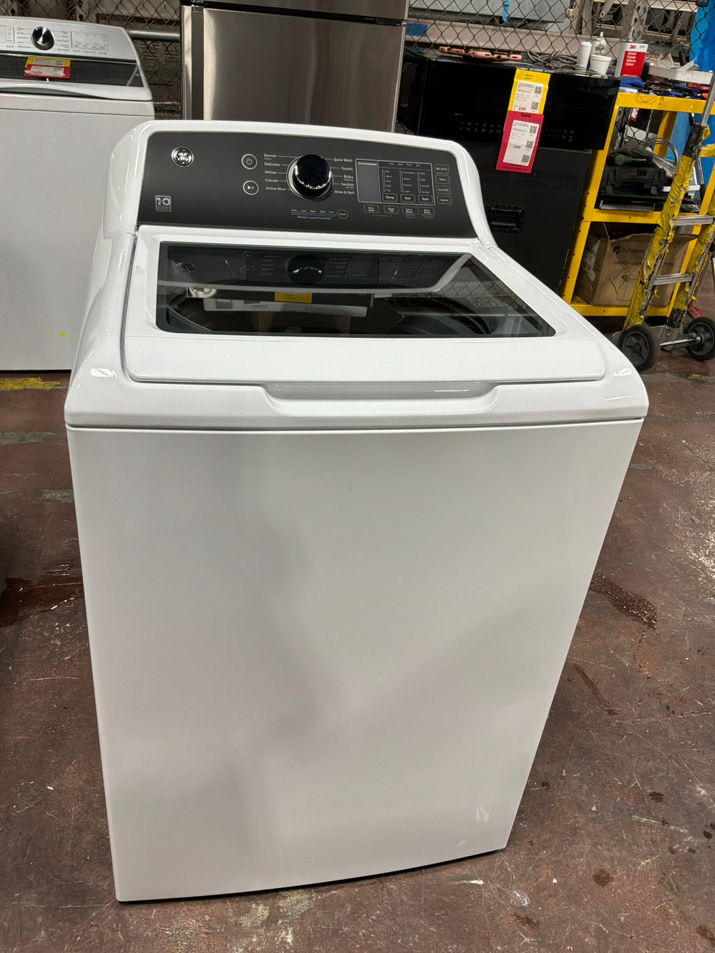 GE GE® 4.5 cu. ft. Capacity Washer with Water Level Control