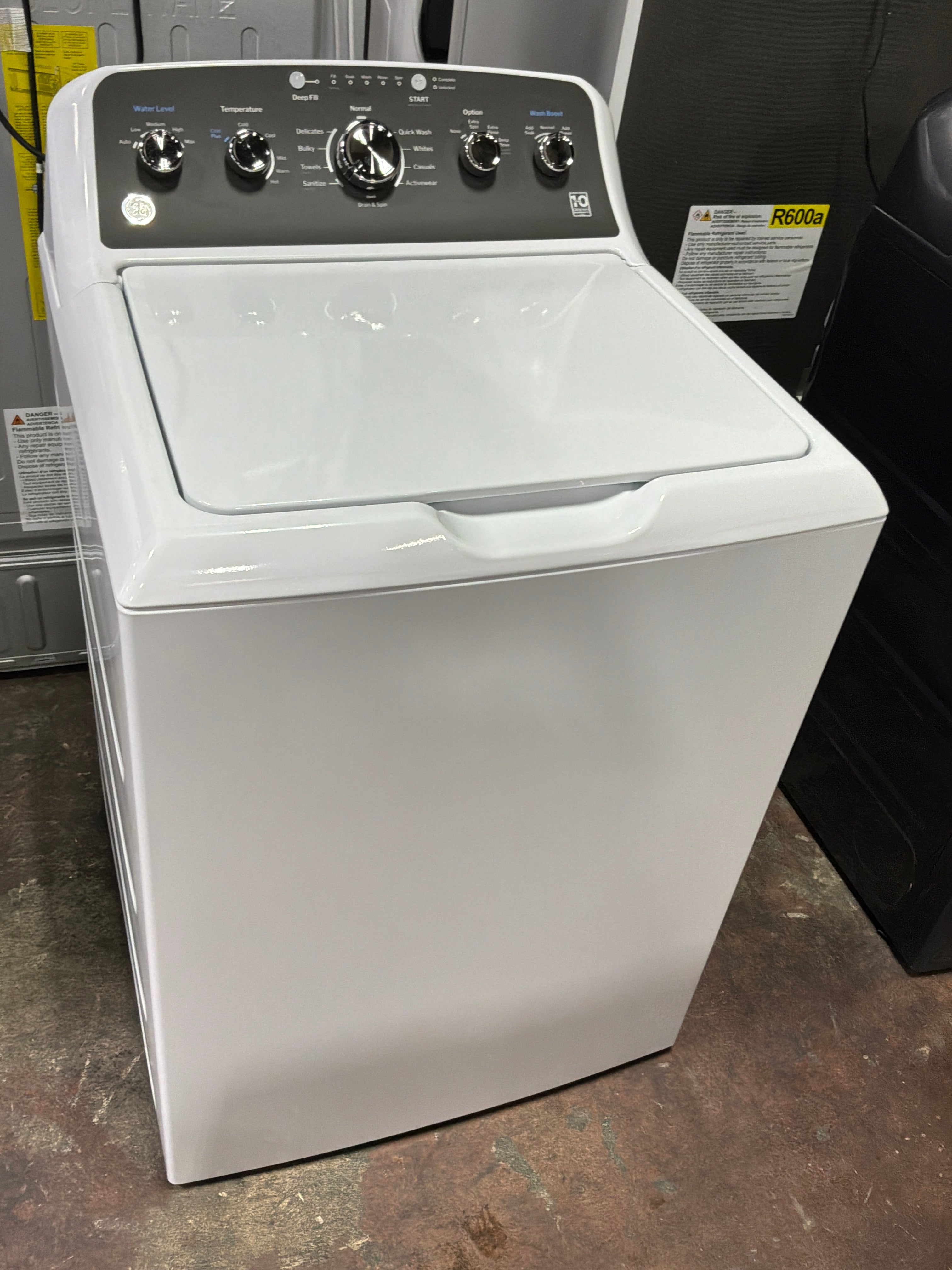 GE GE® 4.5 cu. ft. Capacity Washer with Stainless Steel Basket, Cold Plus and Wash Boost