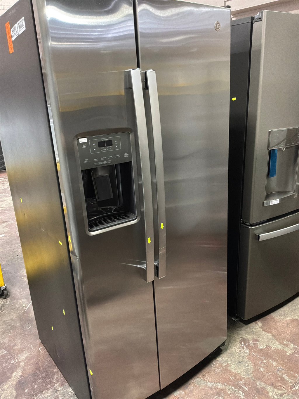 GE 23.0 Cu. Ft. Side-By-Side Refrigerator
