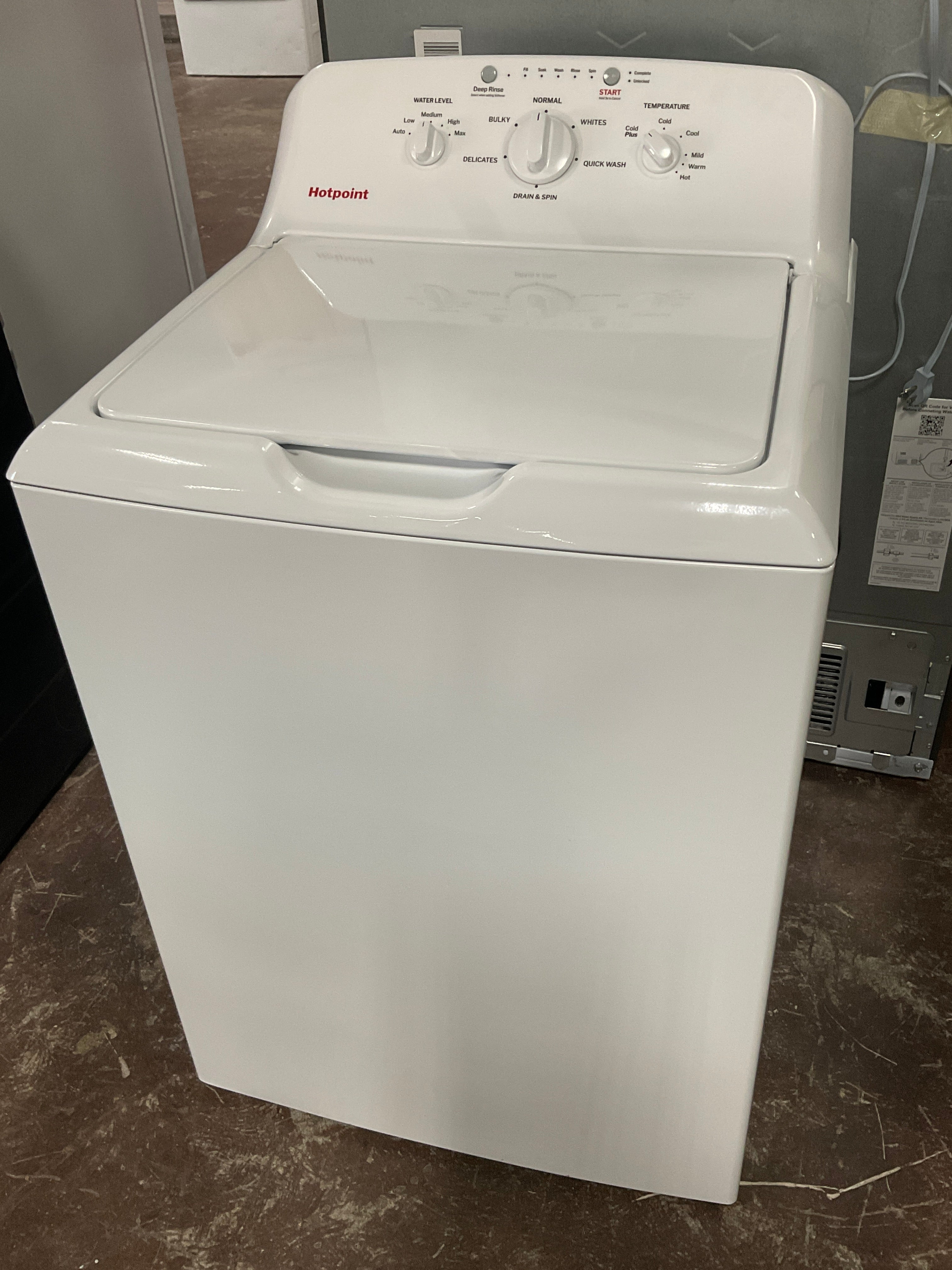 Hotpoint® 4.0 cu. ft. Capacity Washer with Stainless Steel Basket,Cold Plus and Water Level Control