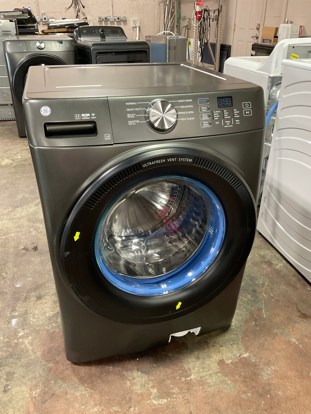 GE® ENERGY STAR® 4.6 cu. ft. Capacity Smart Front Load Washer with UltraFresh Vent System with OdorBlock™