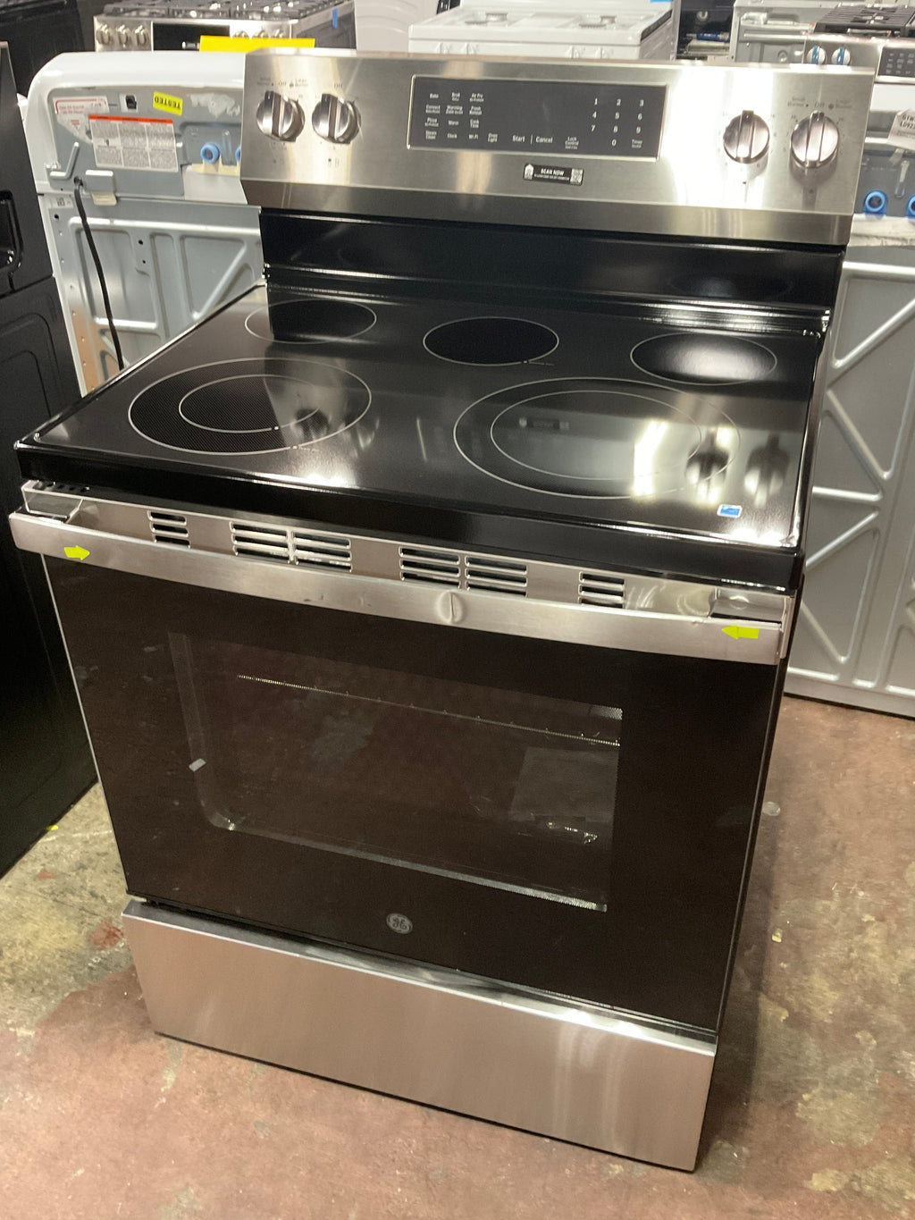 GE® ENERGY STAR® 30" Free-Standing Electric Convection Range with No Preheat Air Fry and EasyWash™ Oven Tray