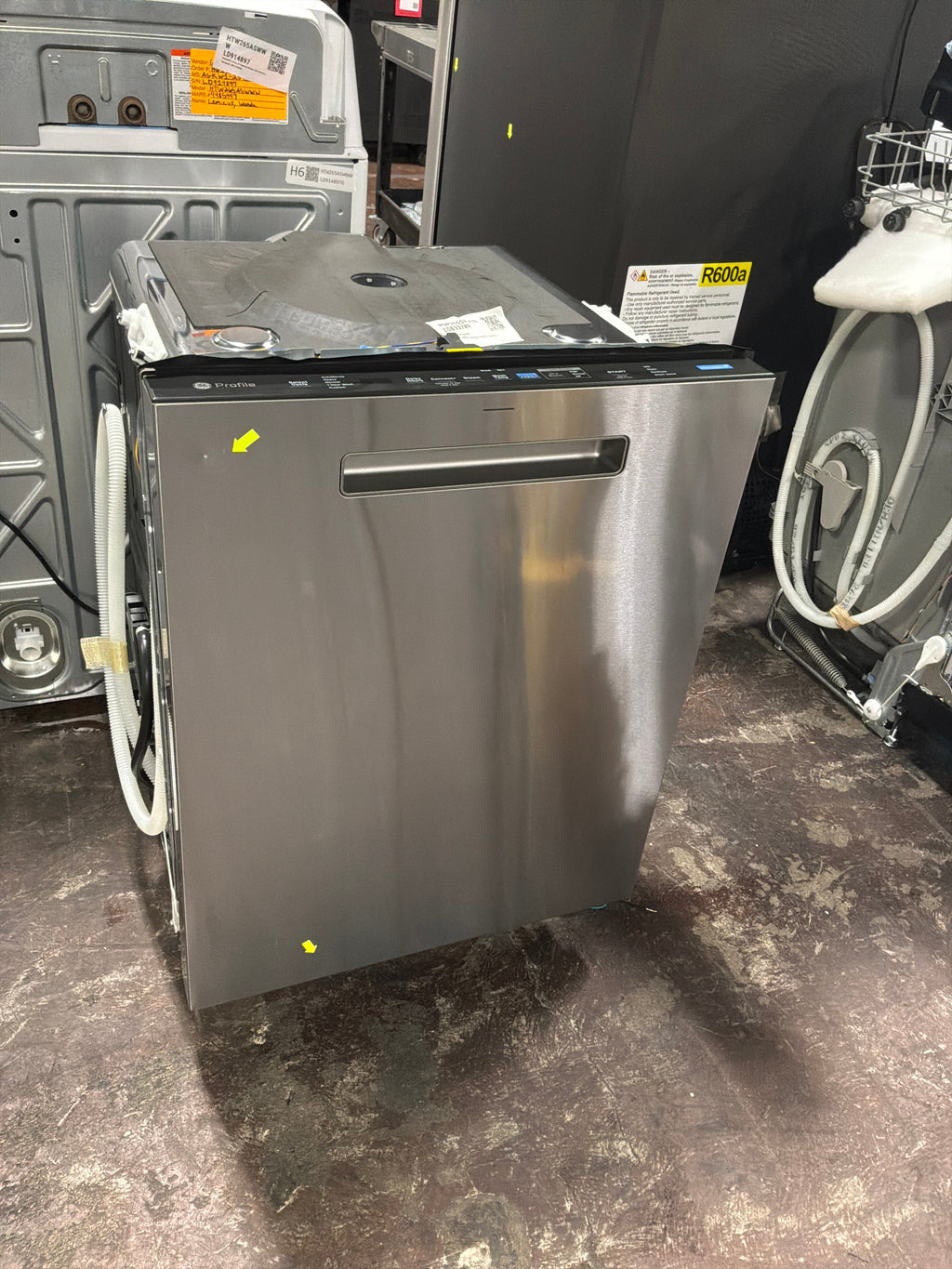GE Profile™ ENERGY STAR Smart UltraFresh System Dishwasher with Microban™ Antimicrobial Technology with Deep Clean Washing 3rd Rack, 42 dBA