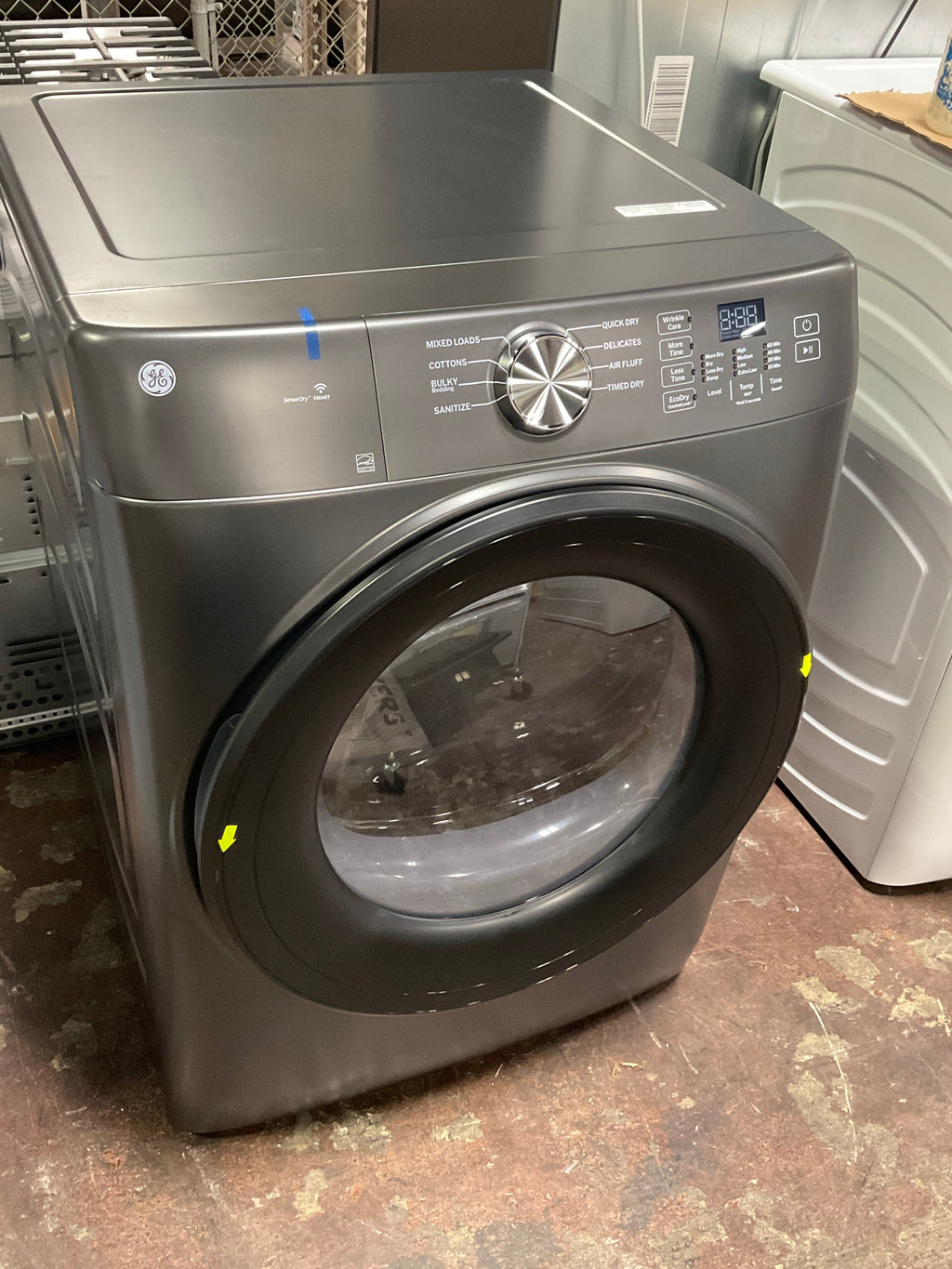 GE® ENERGY STAR® 7.8 cu. ft. Capacity Smart Front Load Electric Dryer