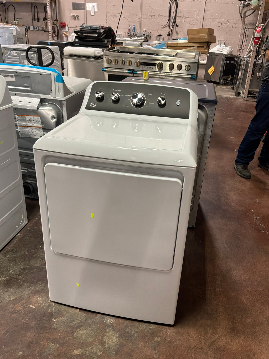GE GE® 7.2 cu. ft. Capacity Electric Dryer with Up To 120 ft. Venting and Extended Tumble