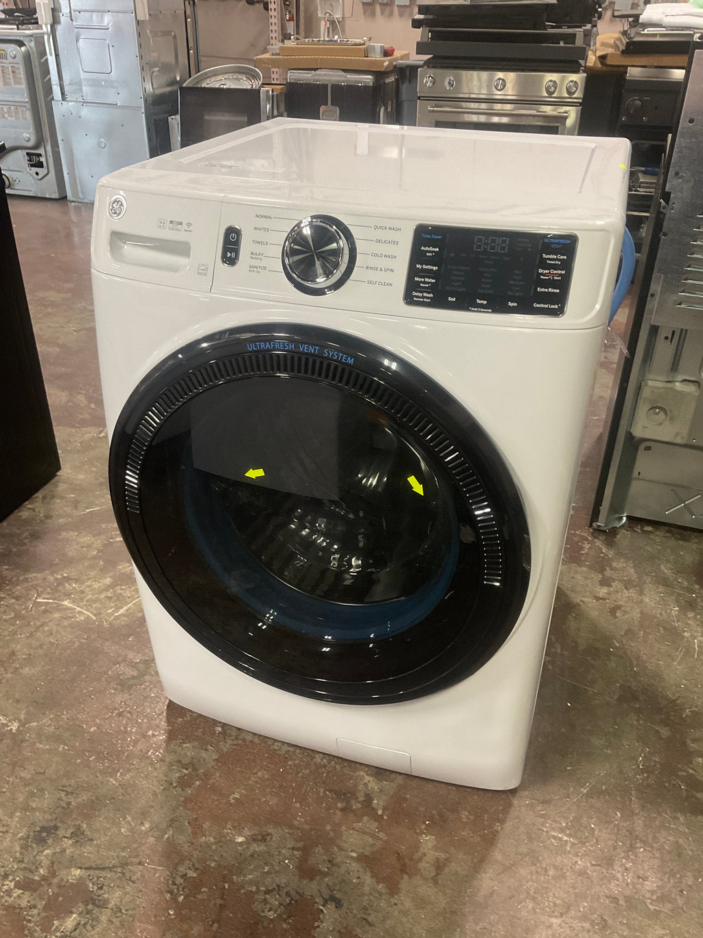 GE GE® 4.6 cu. ft. Capacity Smart Front Load ENERGY STAR® Washer with UltraFresh Vent System with OdorBlock™ and Sanitize w/Oxi