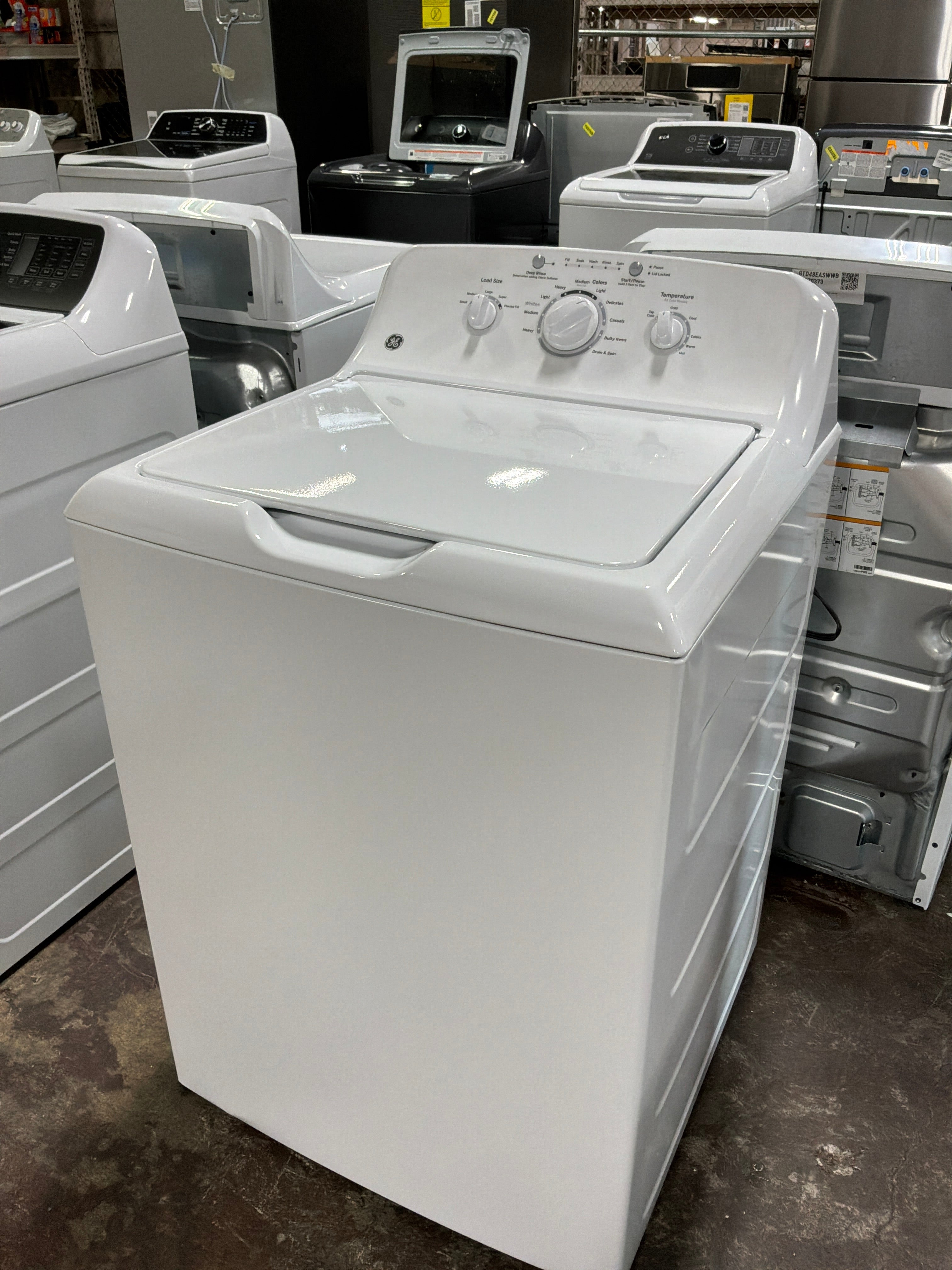 GE® 4.0 cu. ft. Capacity Washer with Stainless Steel Basket and Water Level Control