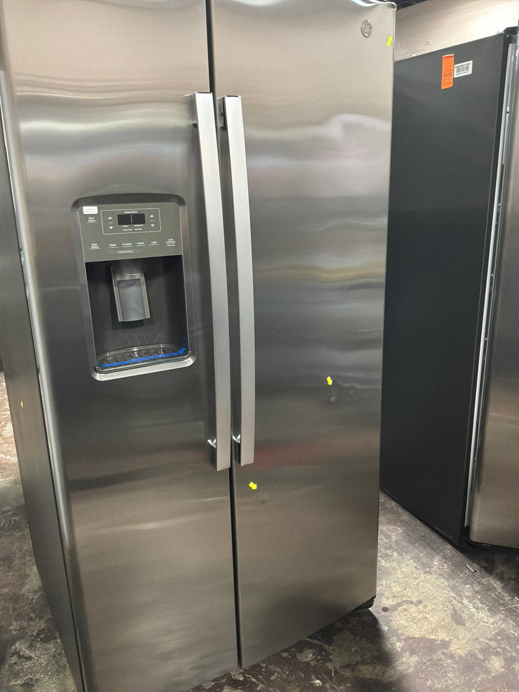 GE® ENERGY STAR® 25.3 Cu. Ft. Side-By-Side Refrigerator