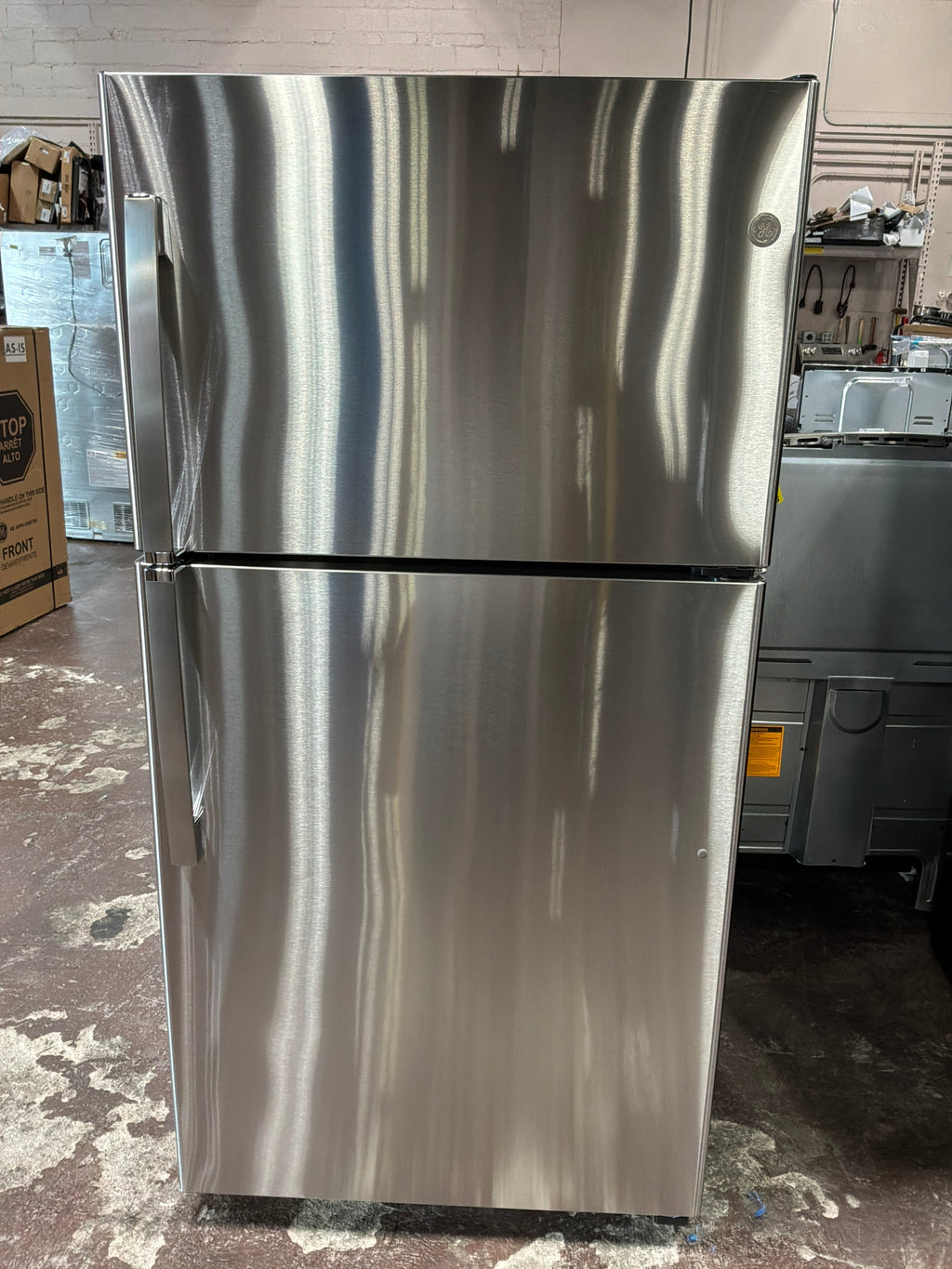 GE® ENERGY STAR® 21.9 Cu. Ft. Top-Freezer Refrigerator