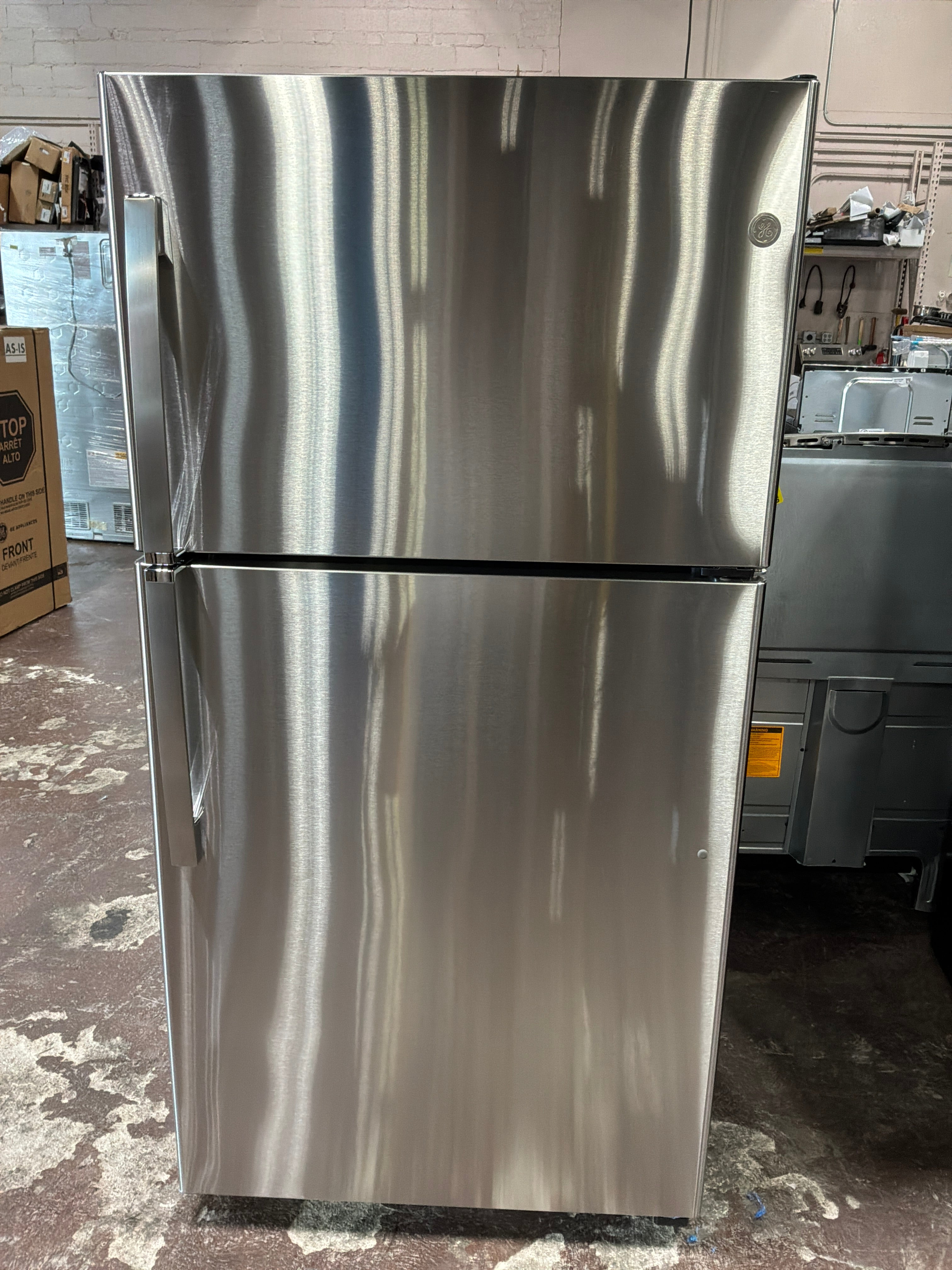 GE® ENERGY STAR® 21.9 Cu. Ft. Top-Freezer Refrigerator