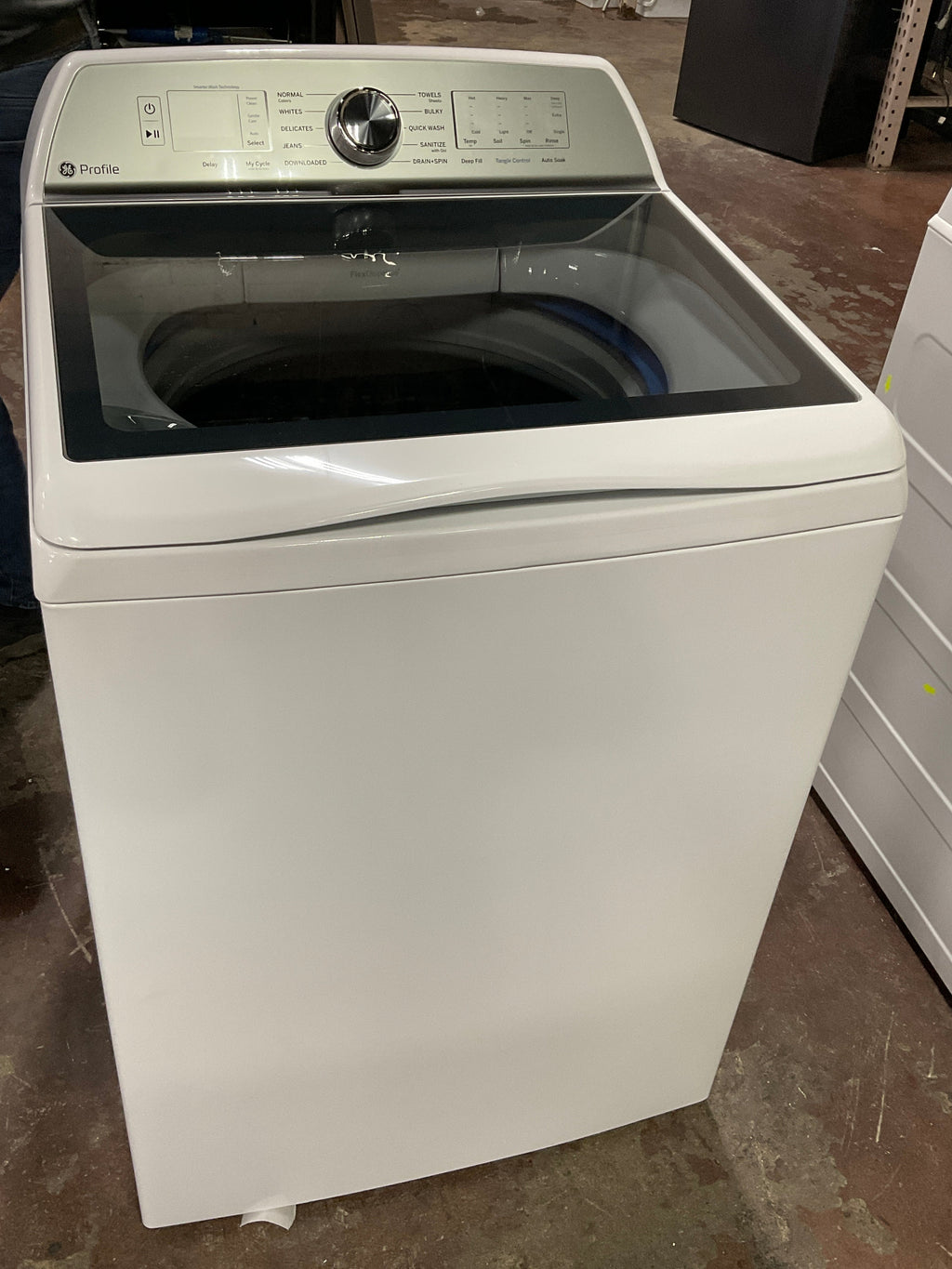 GE Profile™ ENERGY STAR® 5.0 cu. ft. Capacity Washer with Smarter Wash Technology and FlexDispense™