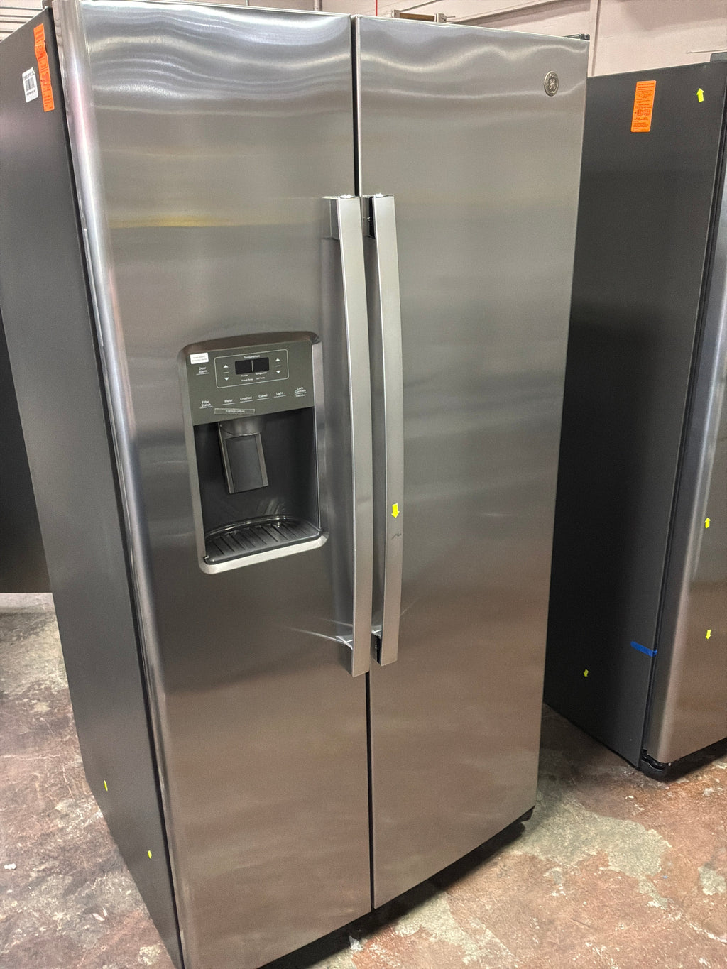 GE 25.3 Cu. Ft. Side-By-Side Refrigerator