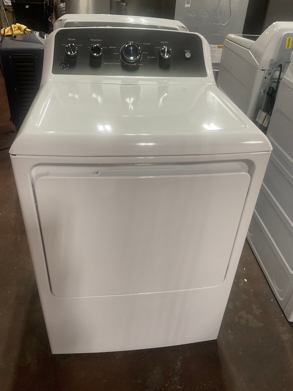 GE® 7.2 cu. ft. Capacity Electric Dryer with Spanish Panel and Up To 120 ft. Venting