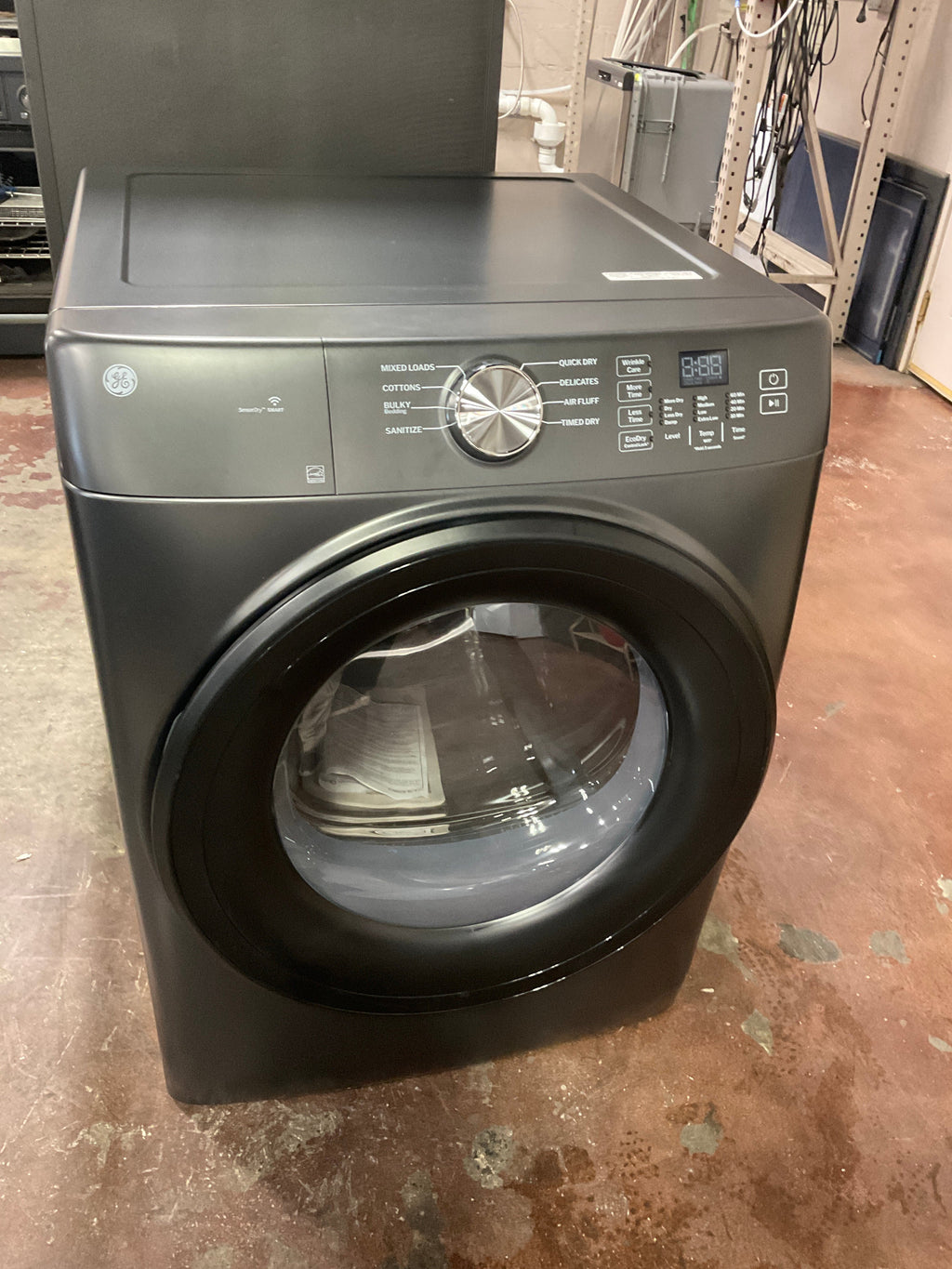 GE® ENERGY STAR® 7.8 cu. ft. Capacity Smart Front Load Electric Dryer