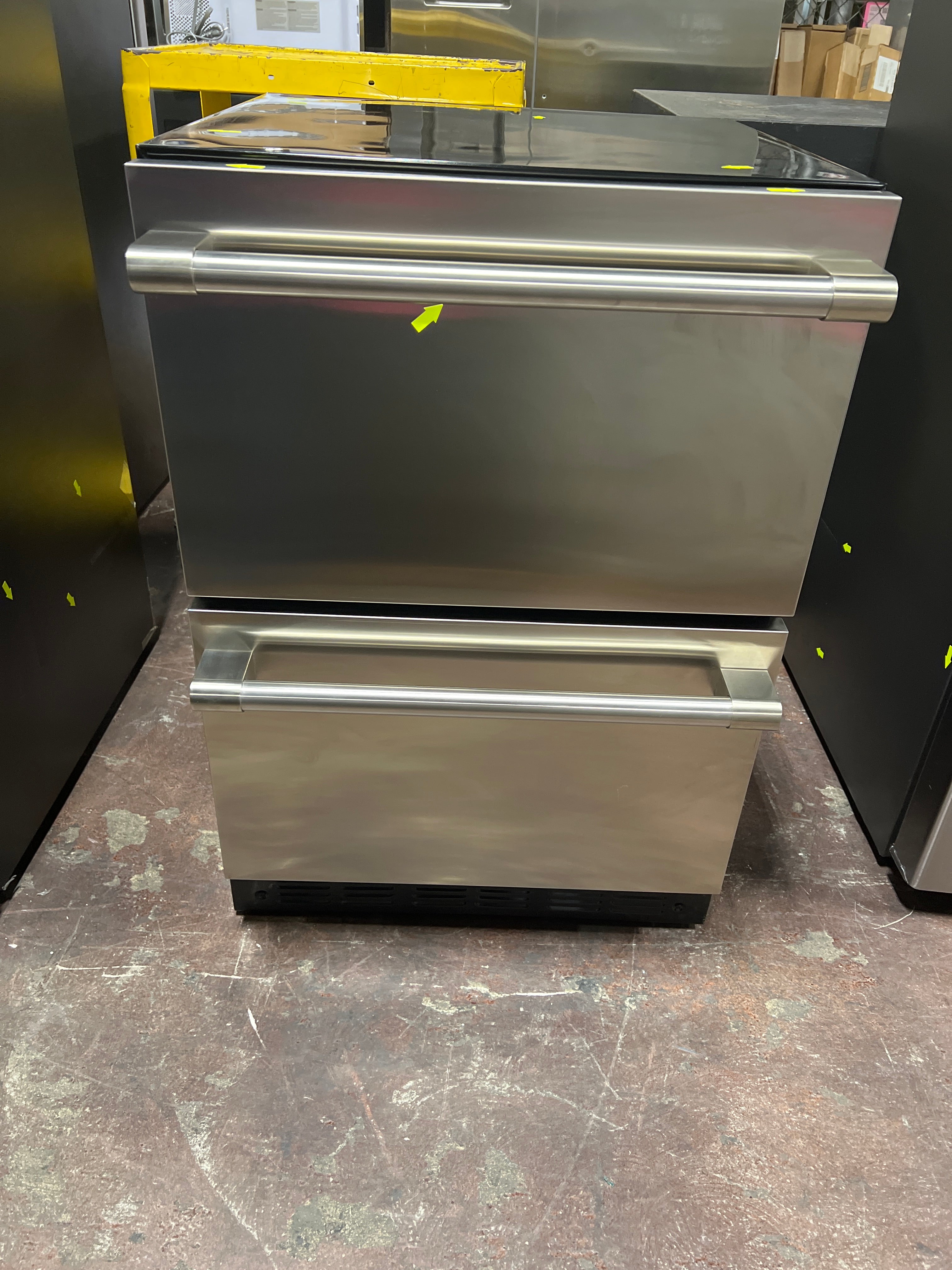 Monogram 24" Double-Drawer Refrigerator