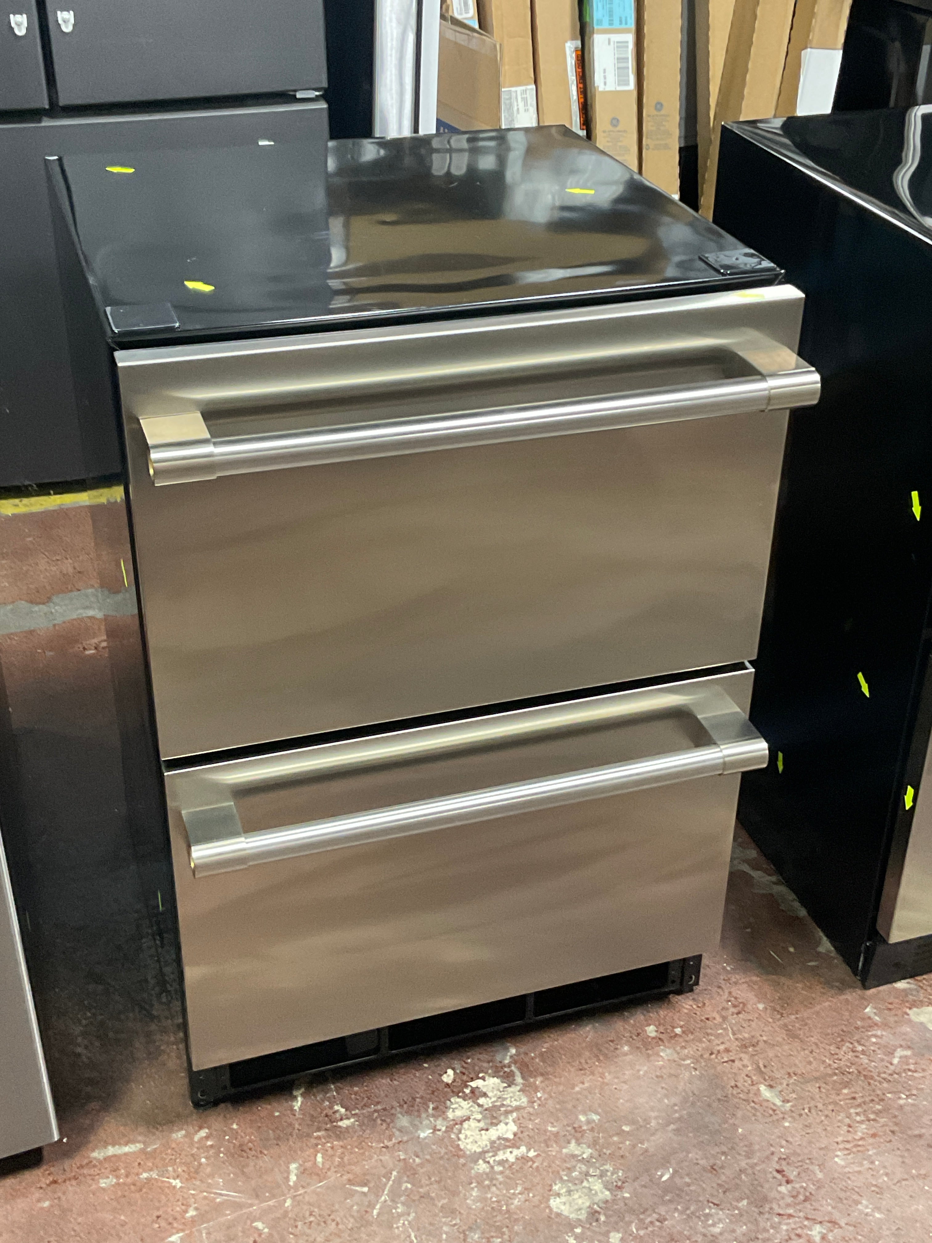 Monogram 24" Double-Drawer Refrigerator