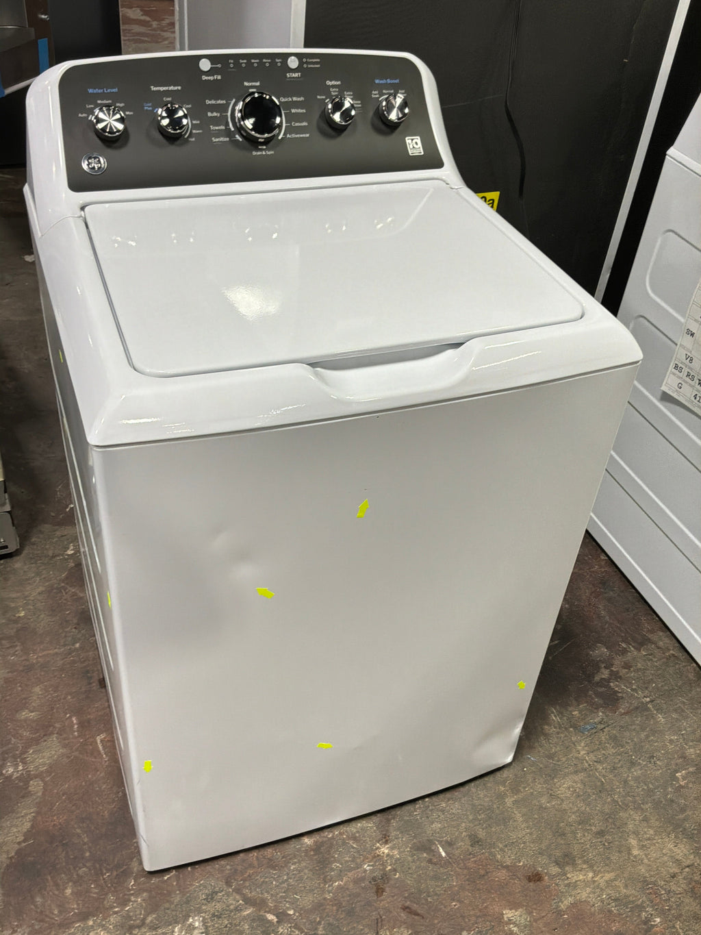GE GE® 4.5 cu. ft. Capacity Washer with Stainless Steel Basket, Cold Plus and Wash Boost