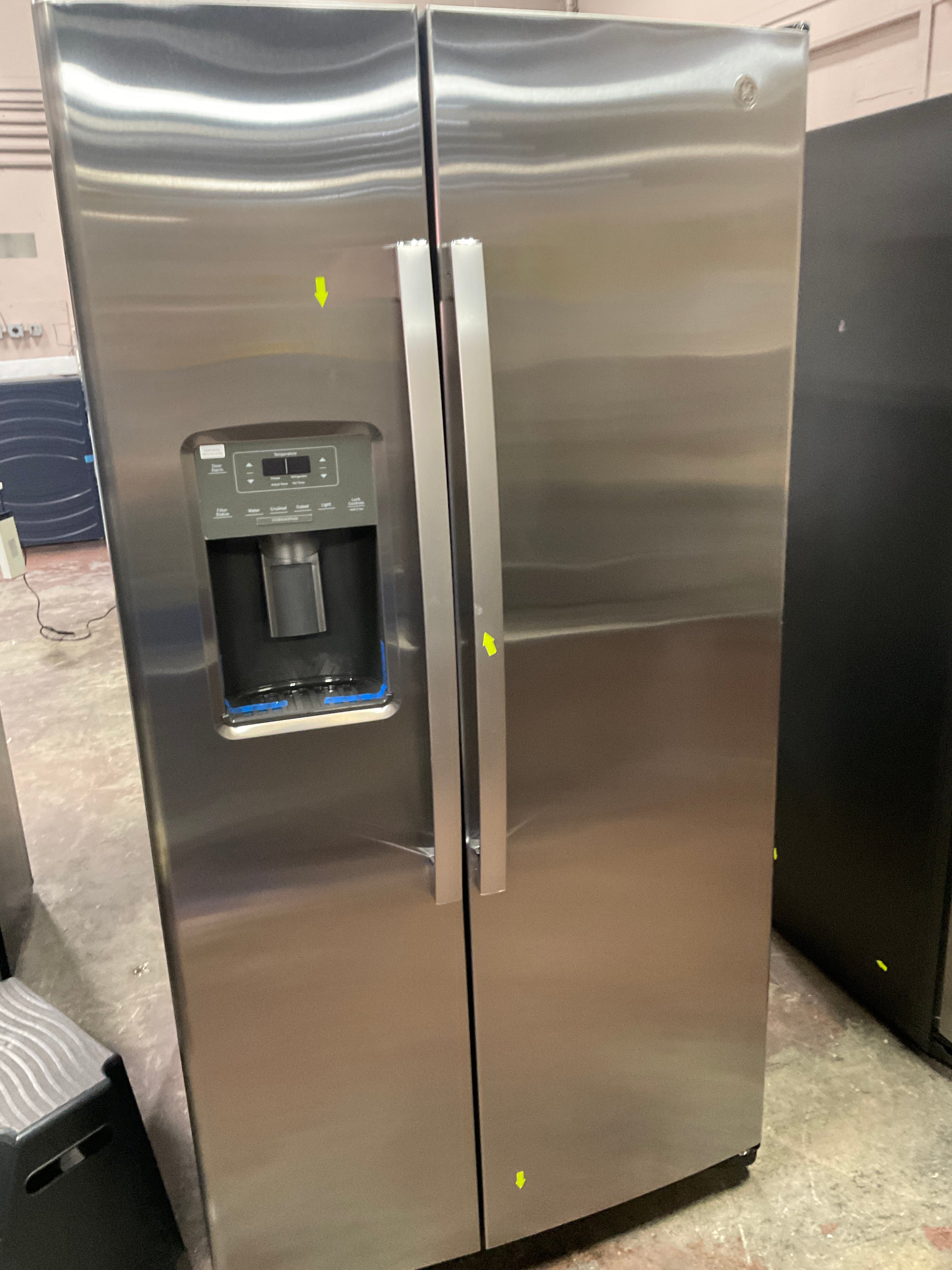 GE 25.3 Cu. Ft. Side-By-Side Refrigerator