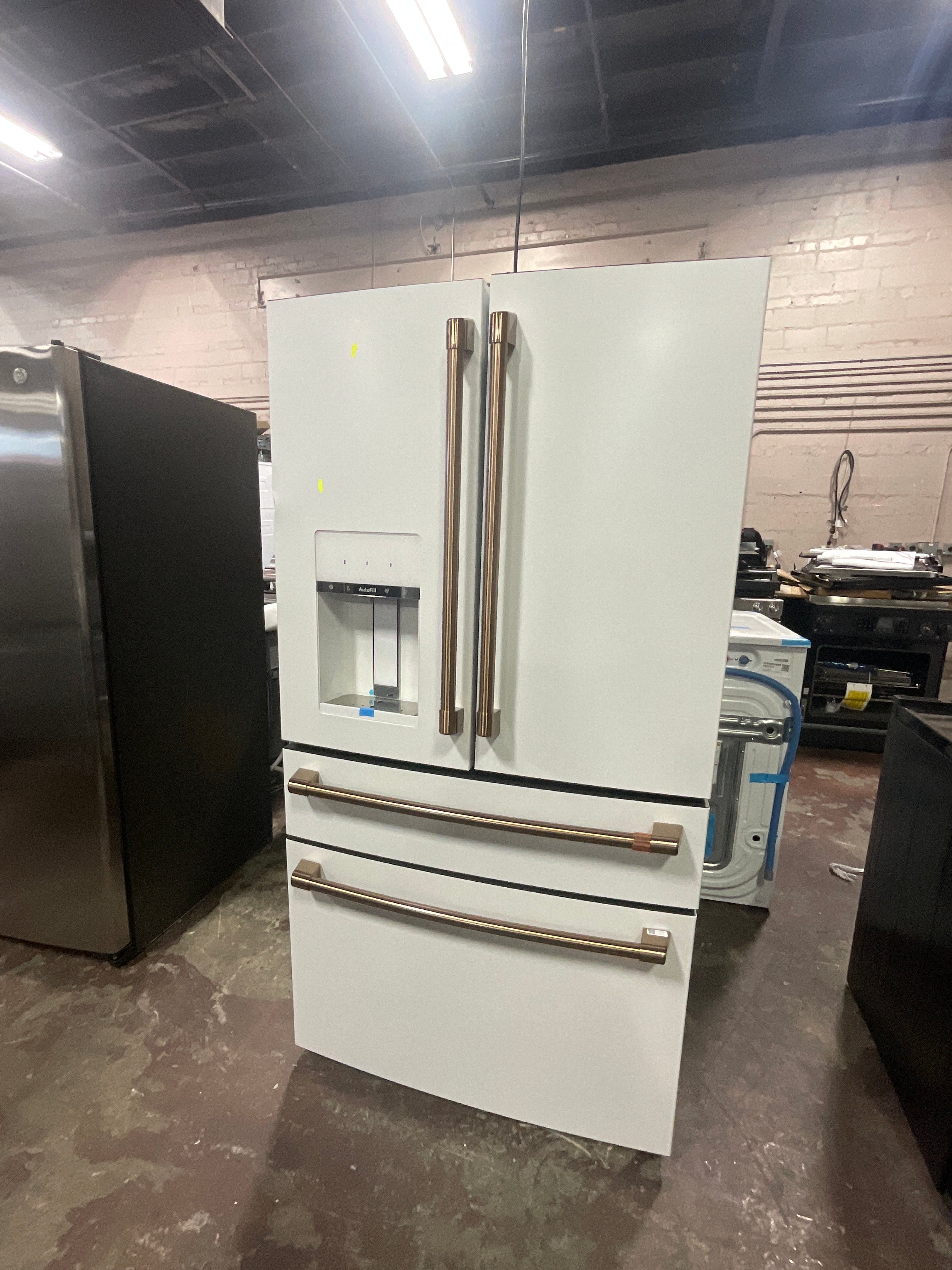 CAFÉ™ ENERGY STAR® 27.8 Cu. Ft. Smart 4-Door French-Door Refrigerator