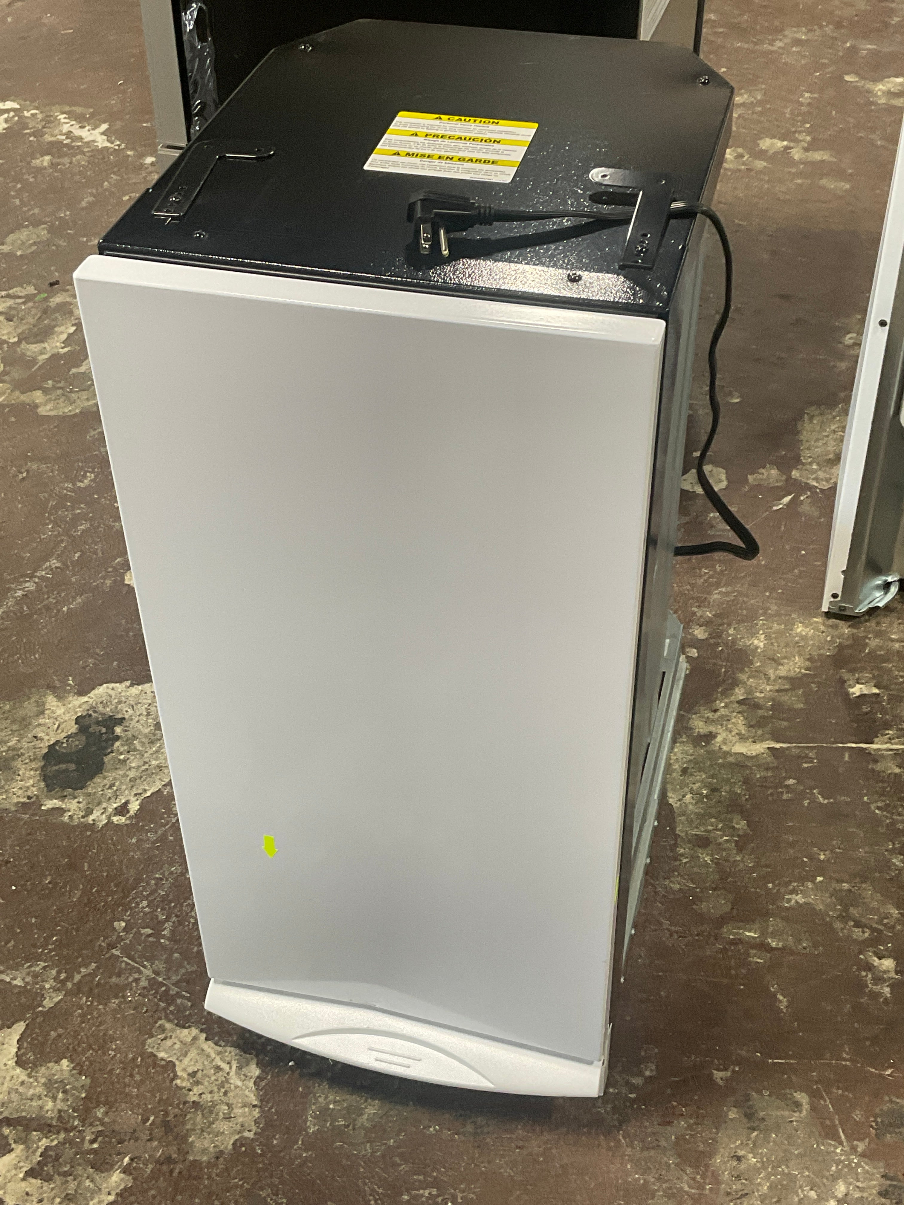Universal 15" Built-In Compactor
