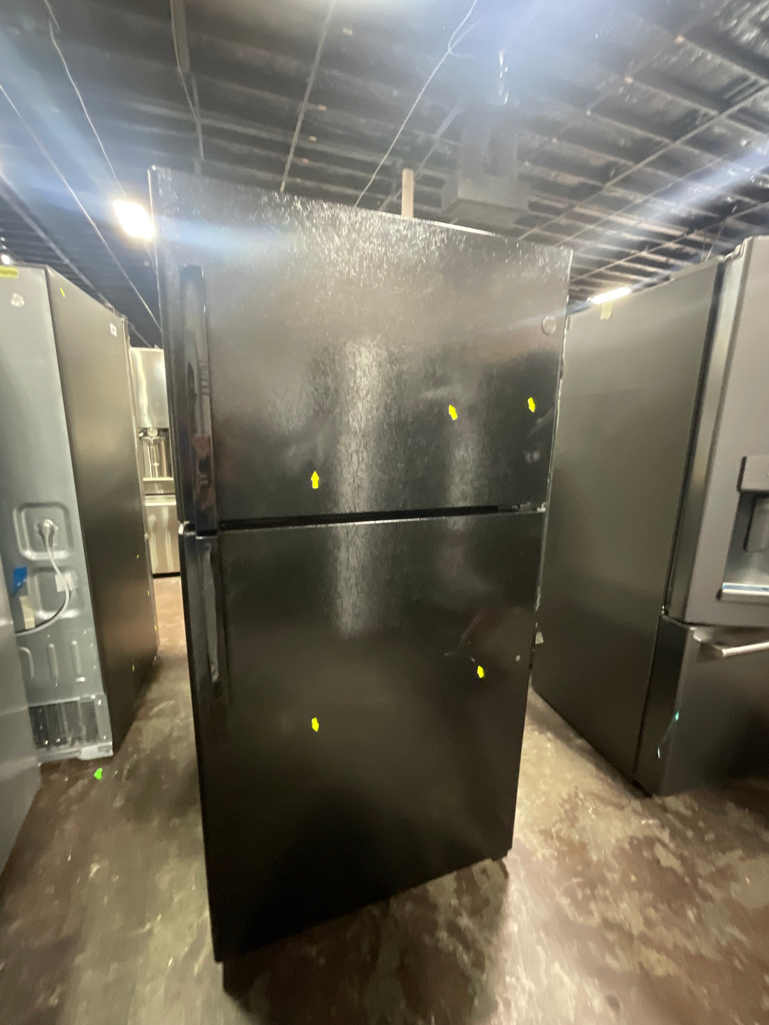 GE® ENERGY STAR® 21.9 Cu. Ft. Top-Freezer Refrigerator