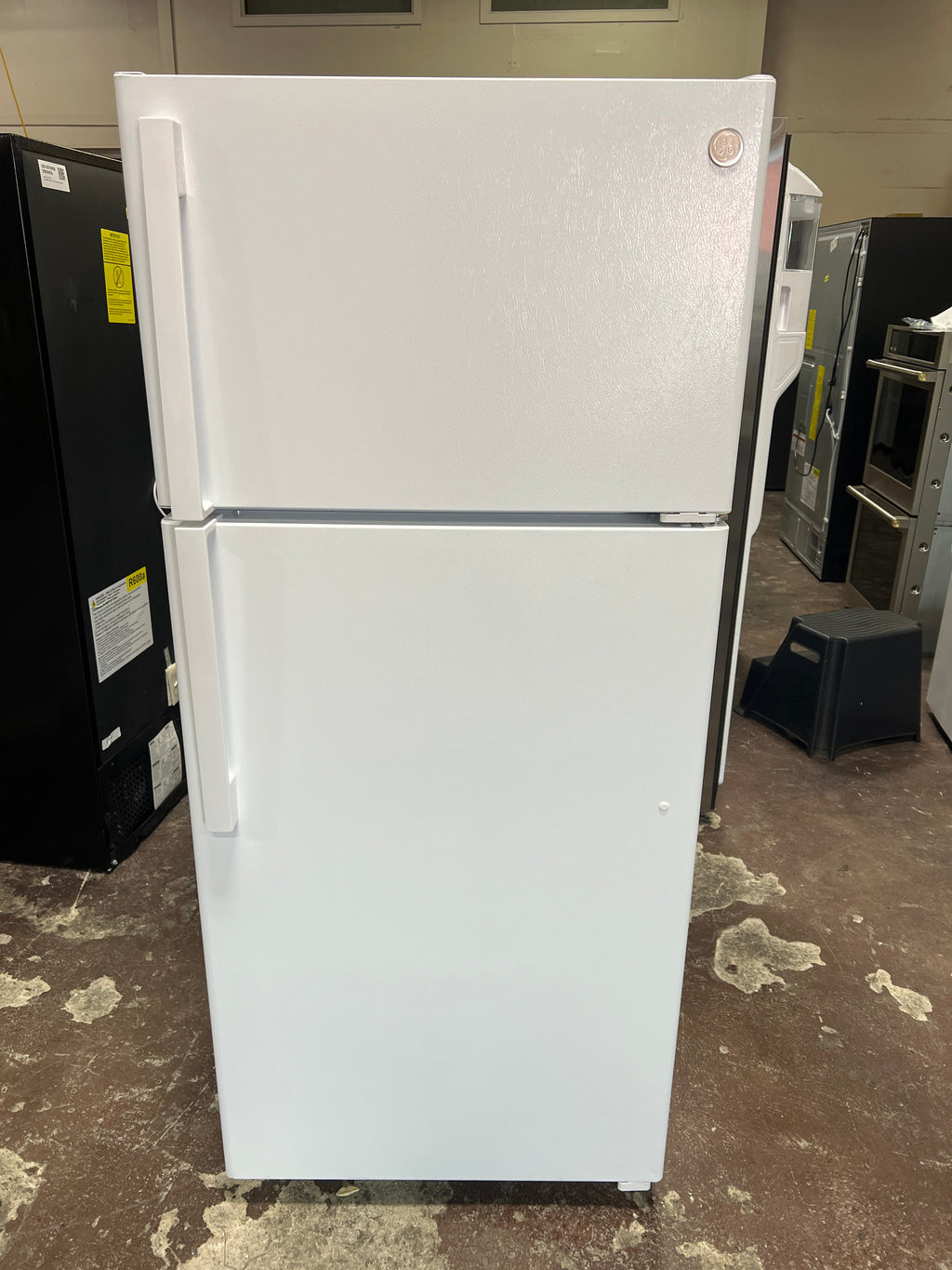GE GE® 16.6 Cu. Ft. Top-Freezer Refrigerator