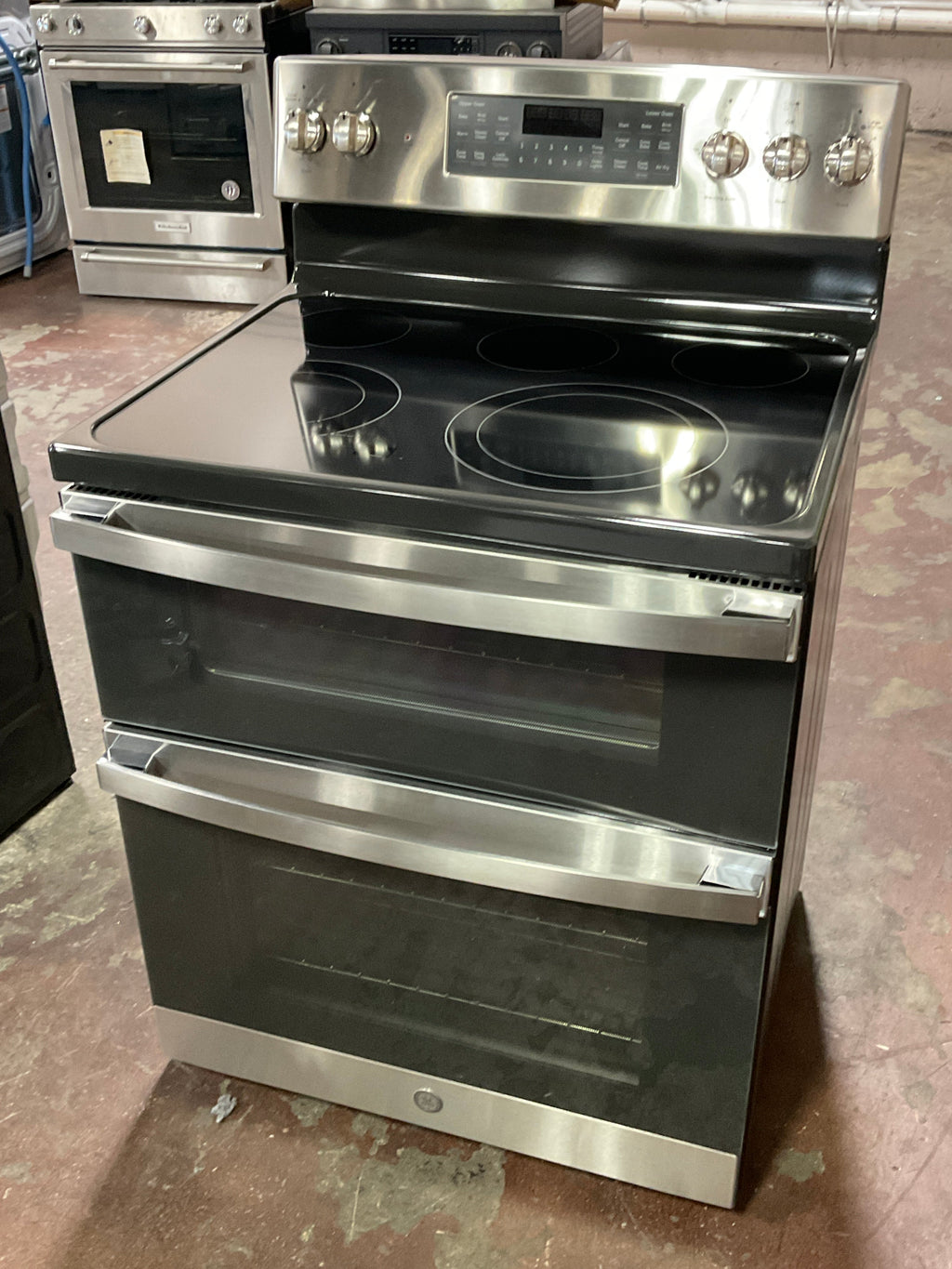 GE 30" Free-Standing Electric Double Oven Convection Range