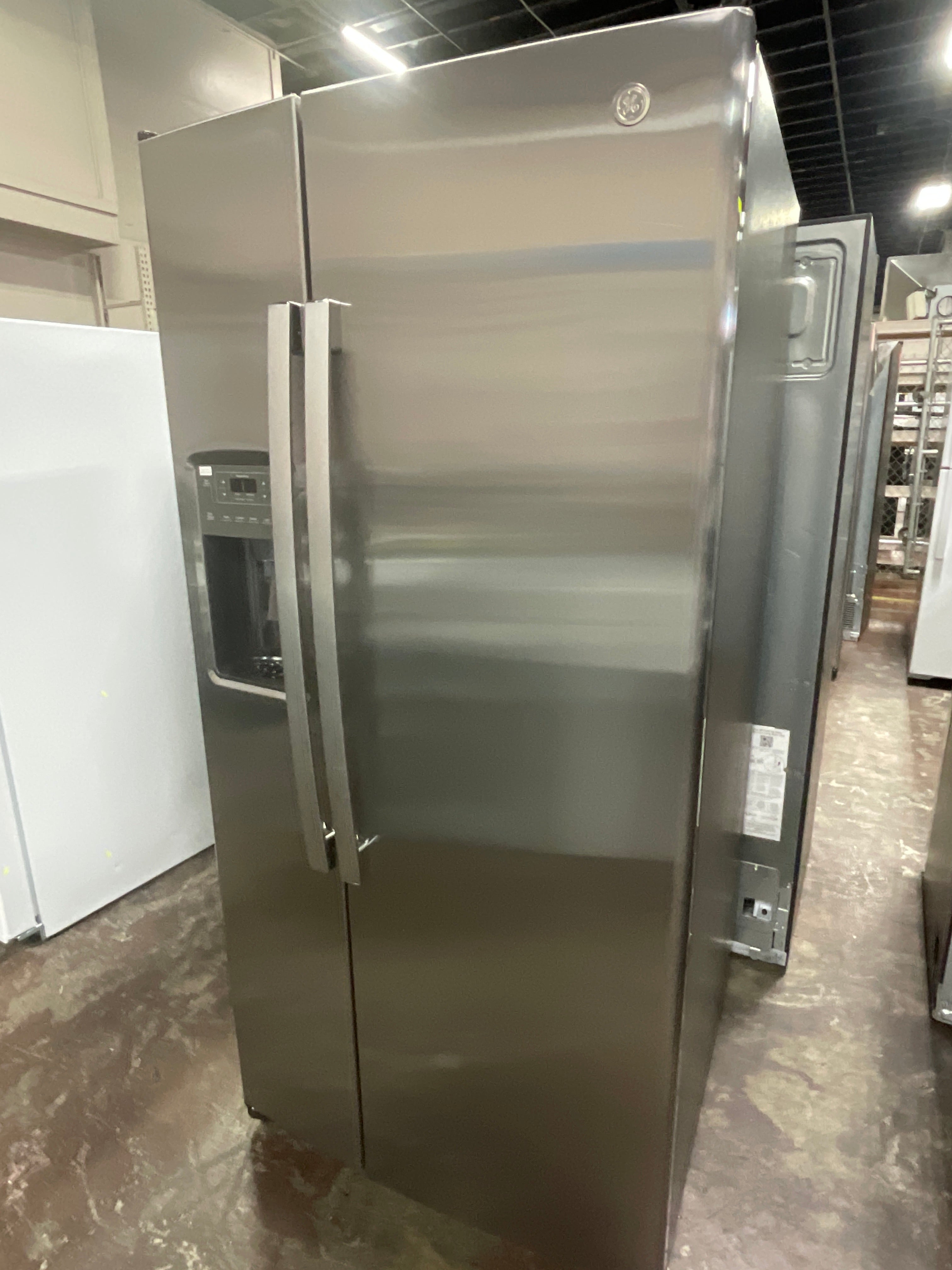 GE 23.0 Cu. Ft. Side-By-Side Refrigerator