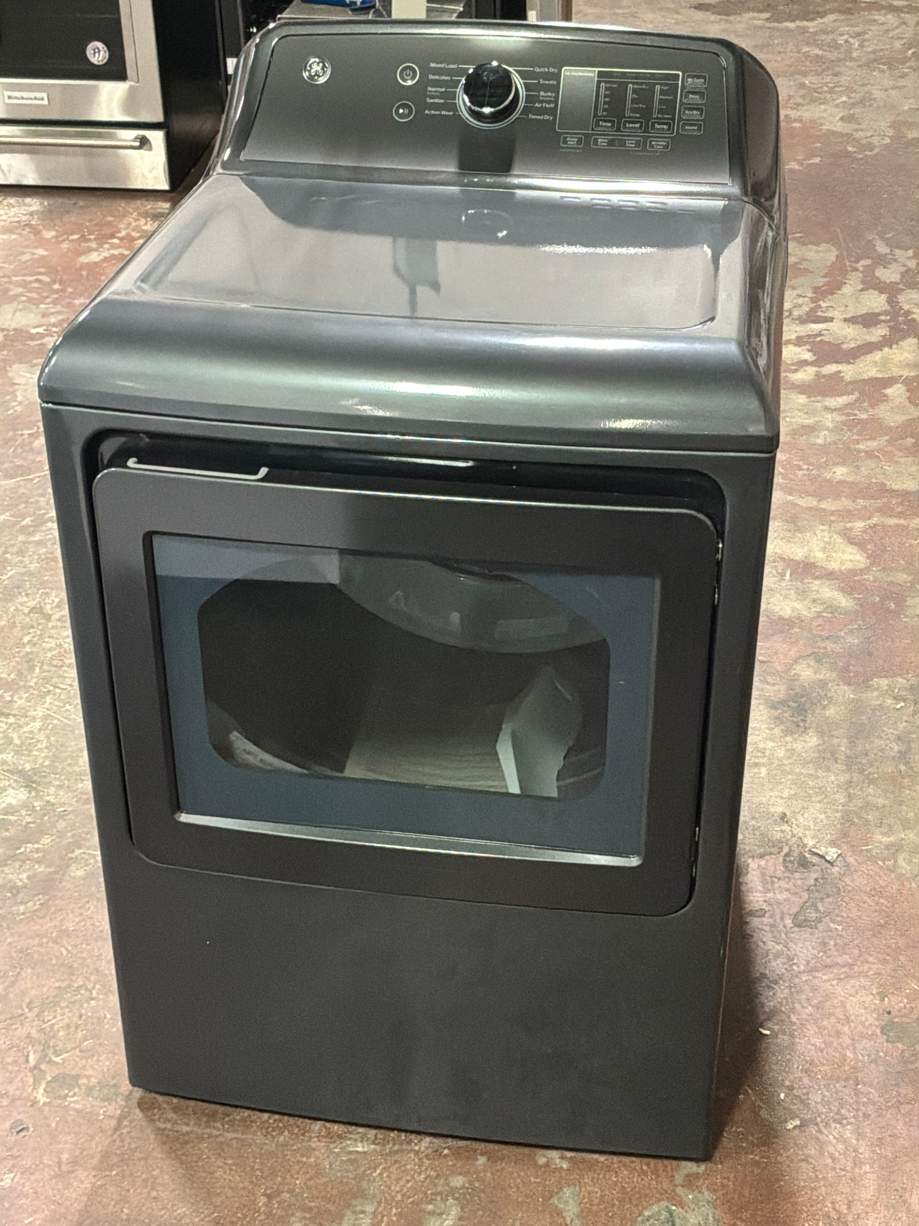 GE GE® 7.4 cu. ft. Capacity Electric Dryer with Up To 120 ft. Venting and Sensor Dry