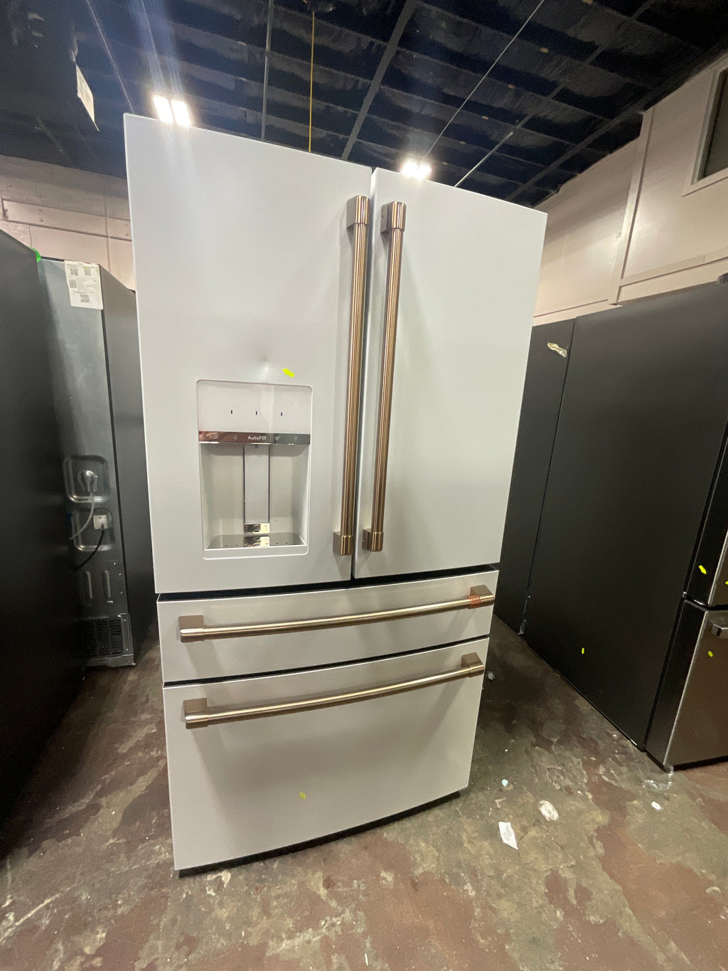 CAFÉ™ ENERGY STAR® 27.8 Cu. Ft. Smart 4-Door French-Door Refrigerator