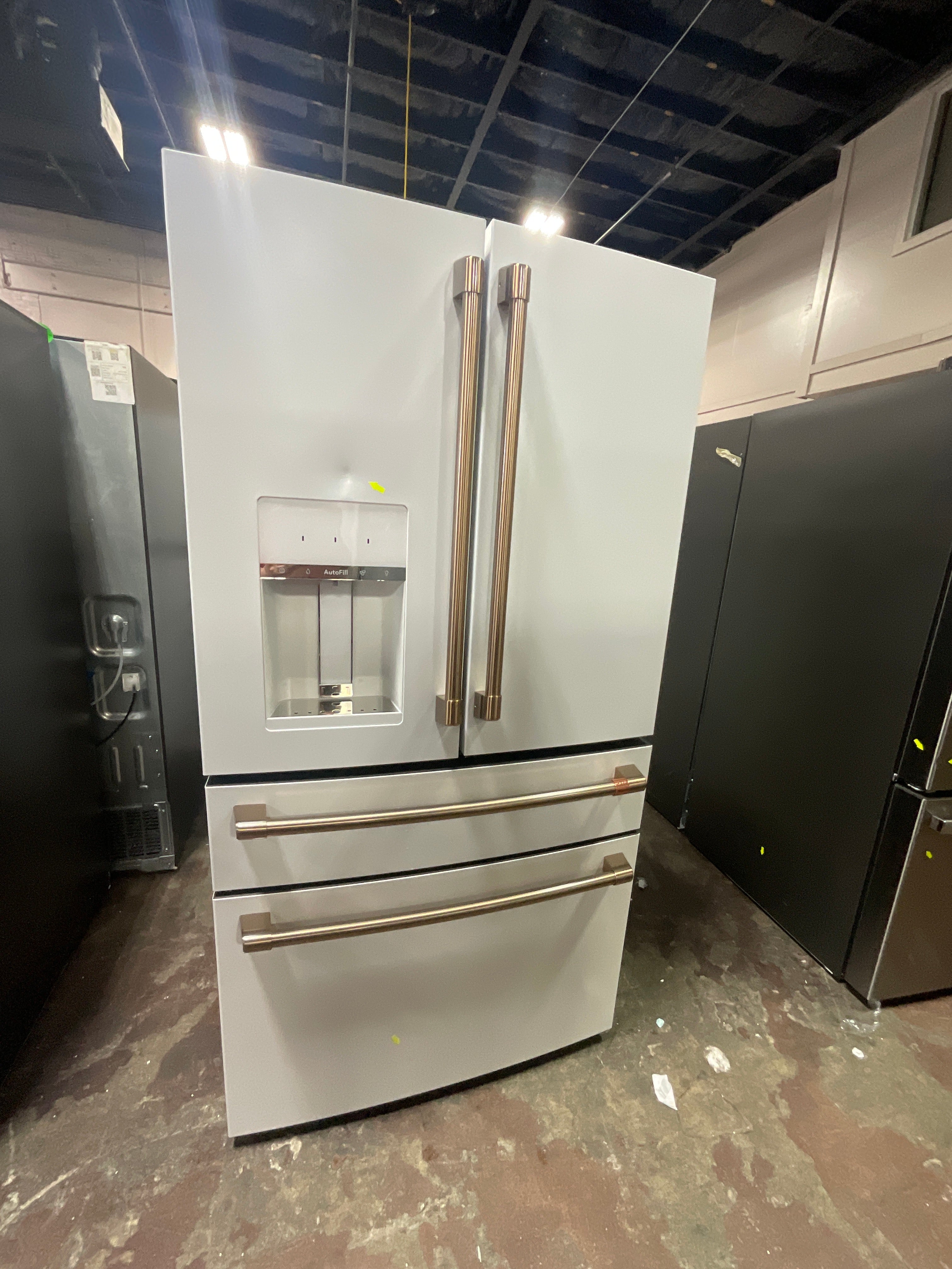 CAFÉ™ ENERGY STAR® 27.8 Cu. Ft. Smart 4-Door French-Door Refrigerator