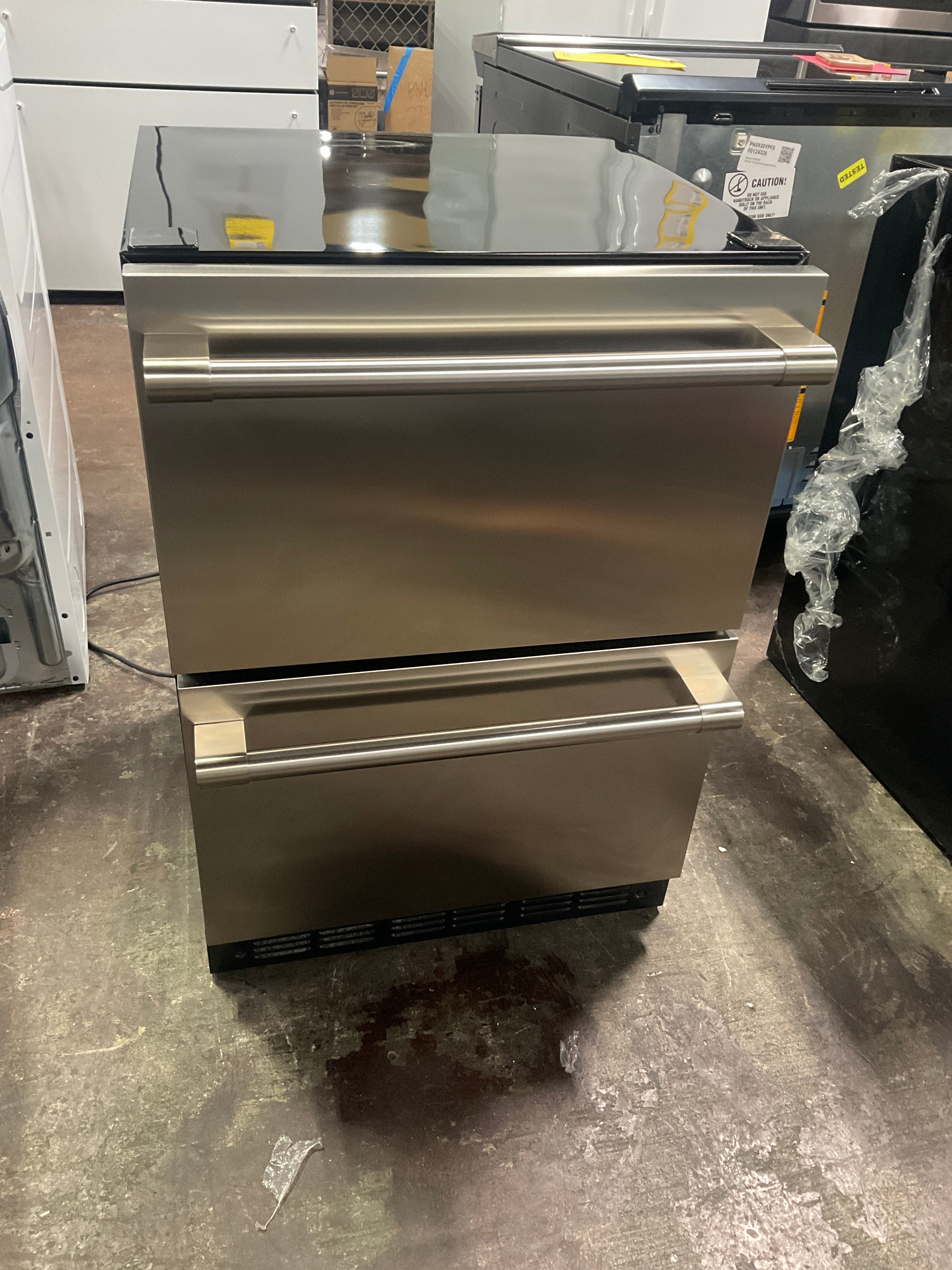 Monogram 24" Double-Drawer Refrigerator