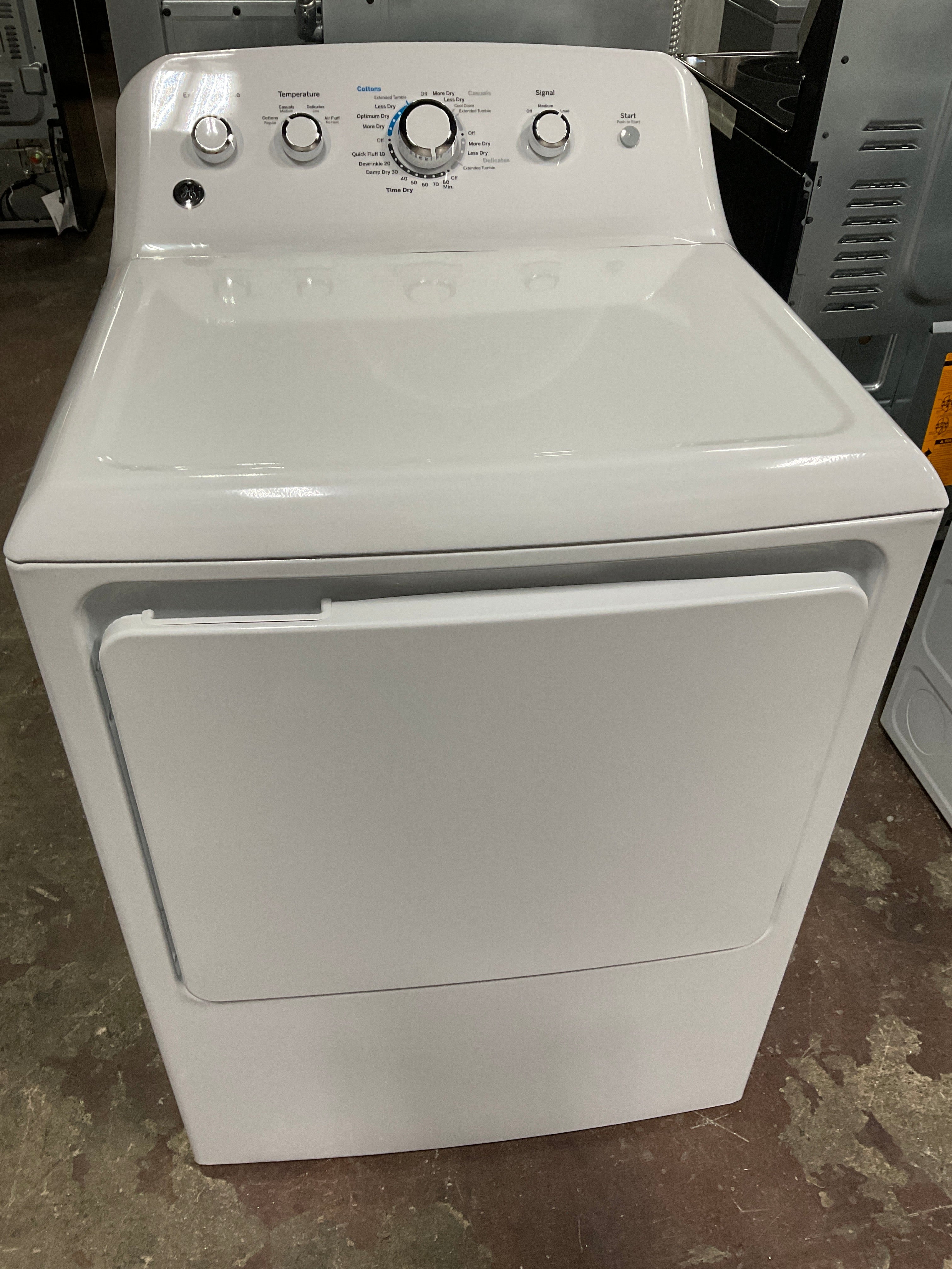GE® 7.2 cu. ft. Capacity aluminized alloy drum Gas Dryer