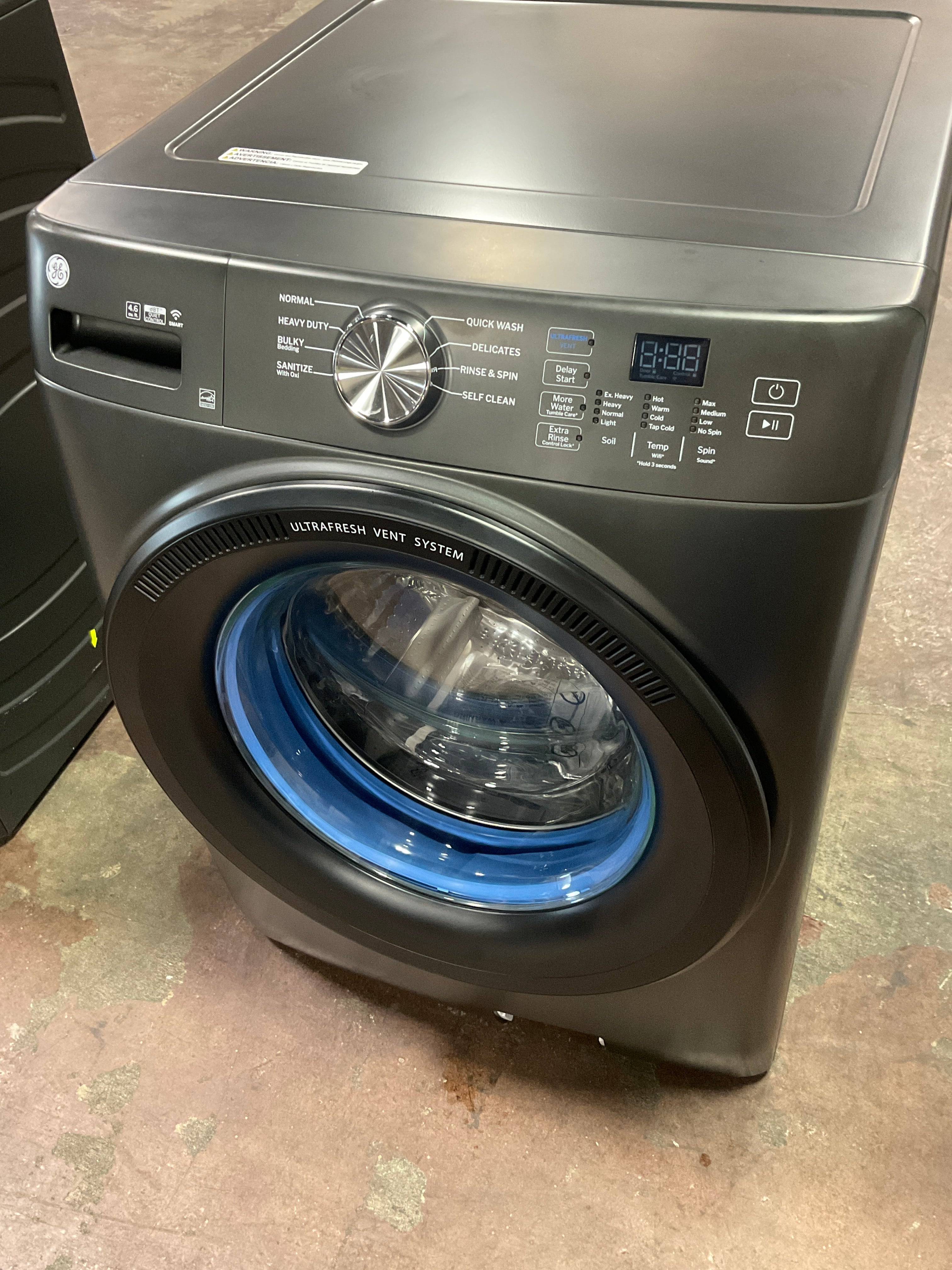 GE® ENERGY STAR® 4.6 cu. ft. Capacity Smart Front Load Washer with UltraFresh Vent System with OdorBlock™