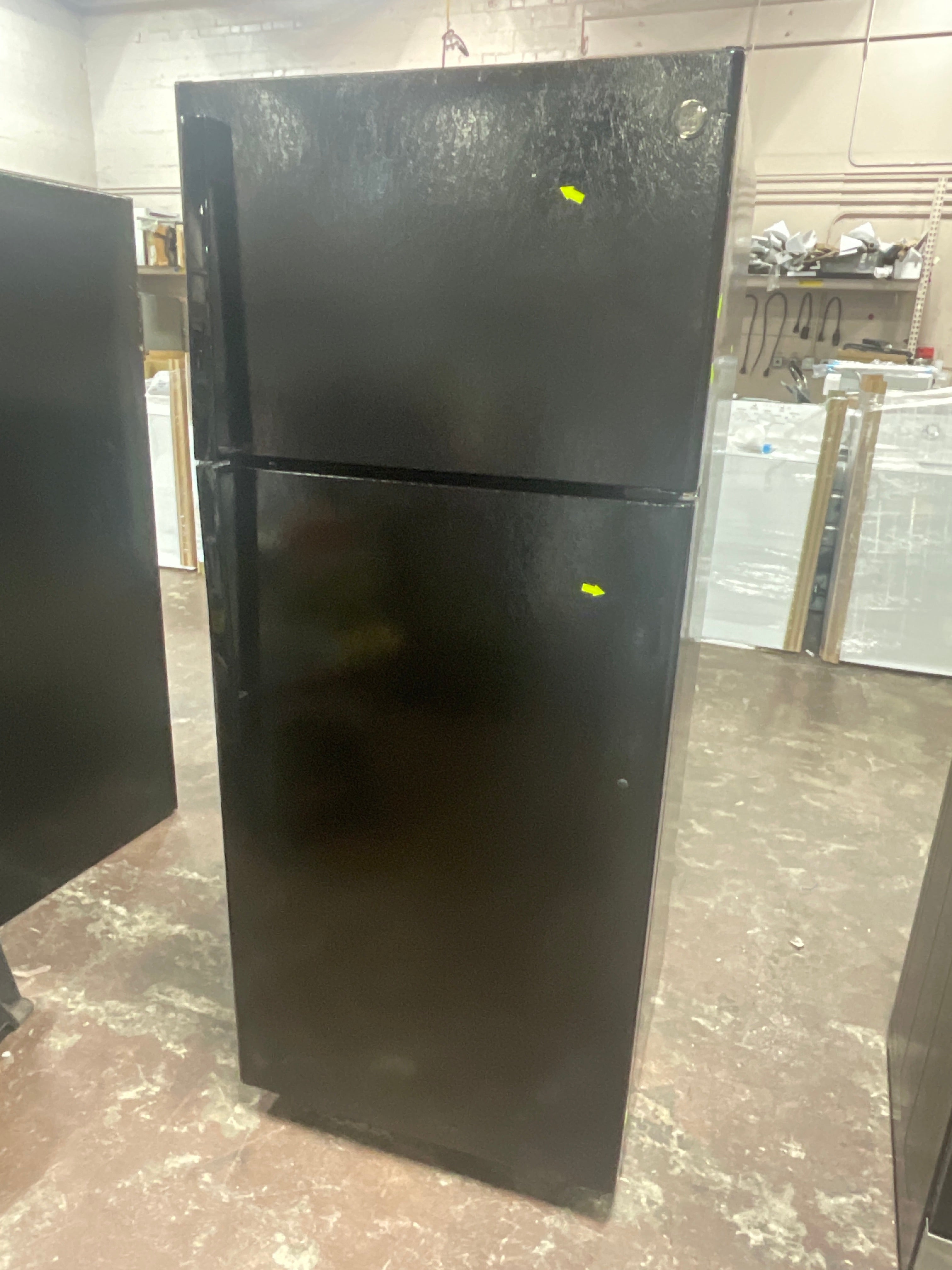 GE® ENERGY STAR® 17.5 Cu. Ft. Top-Freezer Refrigerator
