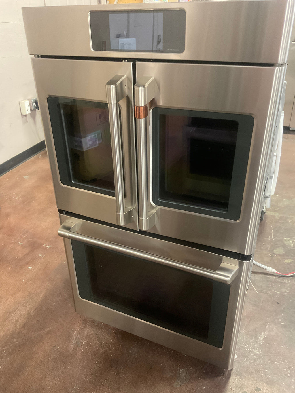 CAFÉ™ Professional Series 30" Smart Built-In Convection French-Door Double Wall Oven