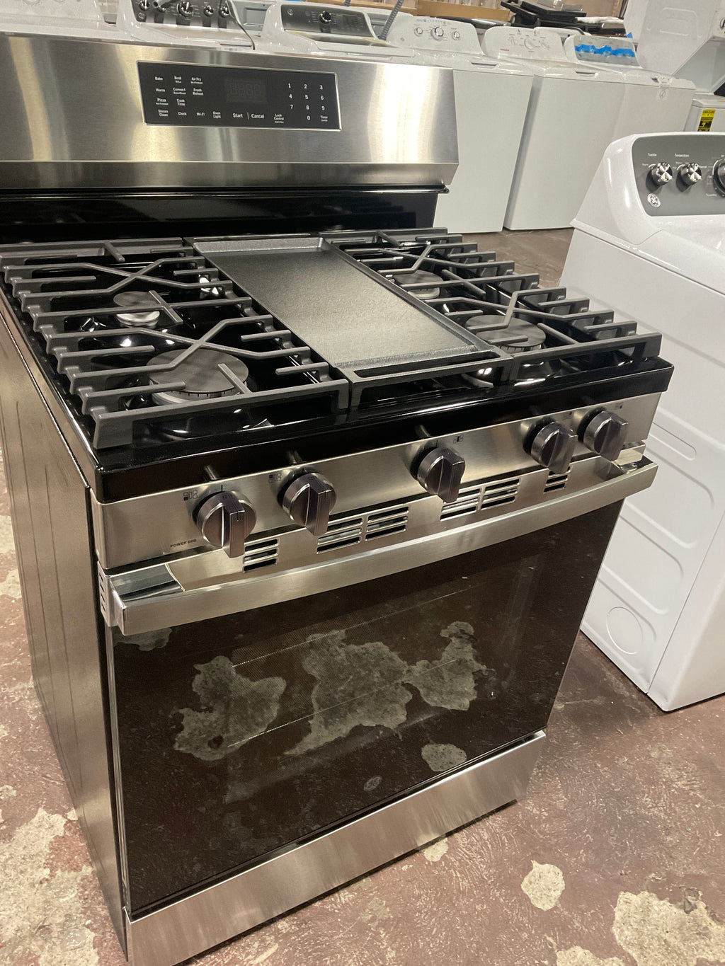 GE® 30" Free-Standing Gas Convection Range with No Preheat Air Fry and EasyWash™ Oven Tray