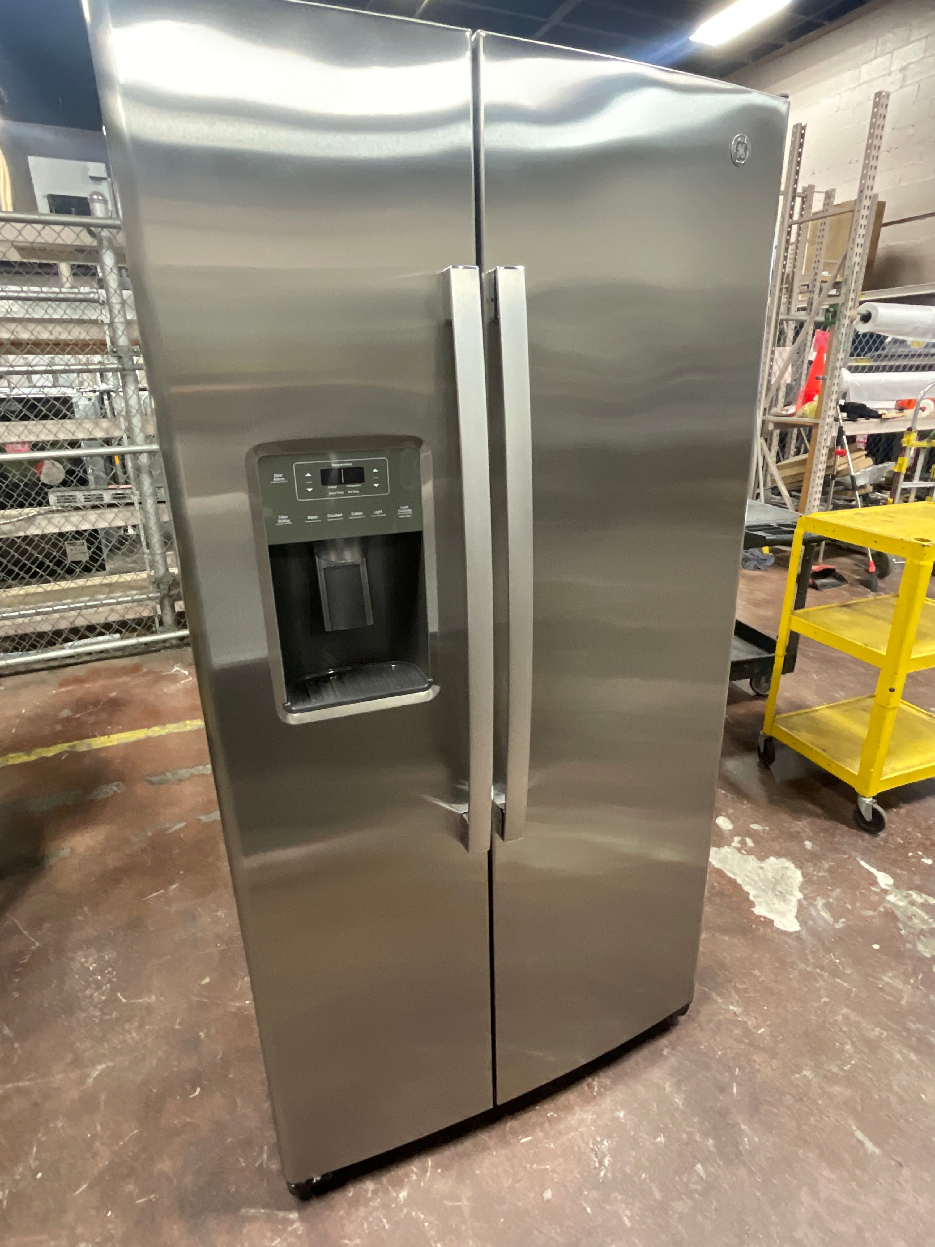 GE 25.3 Cu. Ft. Side-By-Side Refrigerator