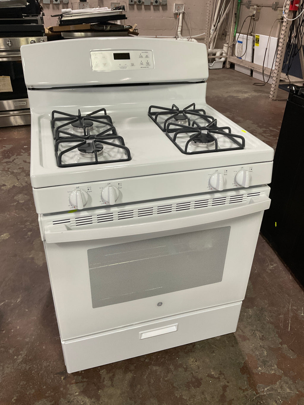GE® 30" Free-Standing Gas Range