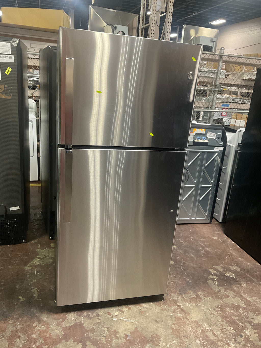 GE GE® ENERGY STAR® 19.2 Cu. Ft. Top-Freezer Refrigerator