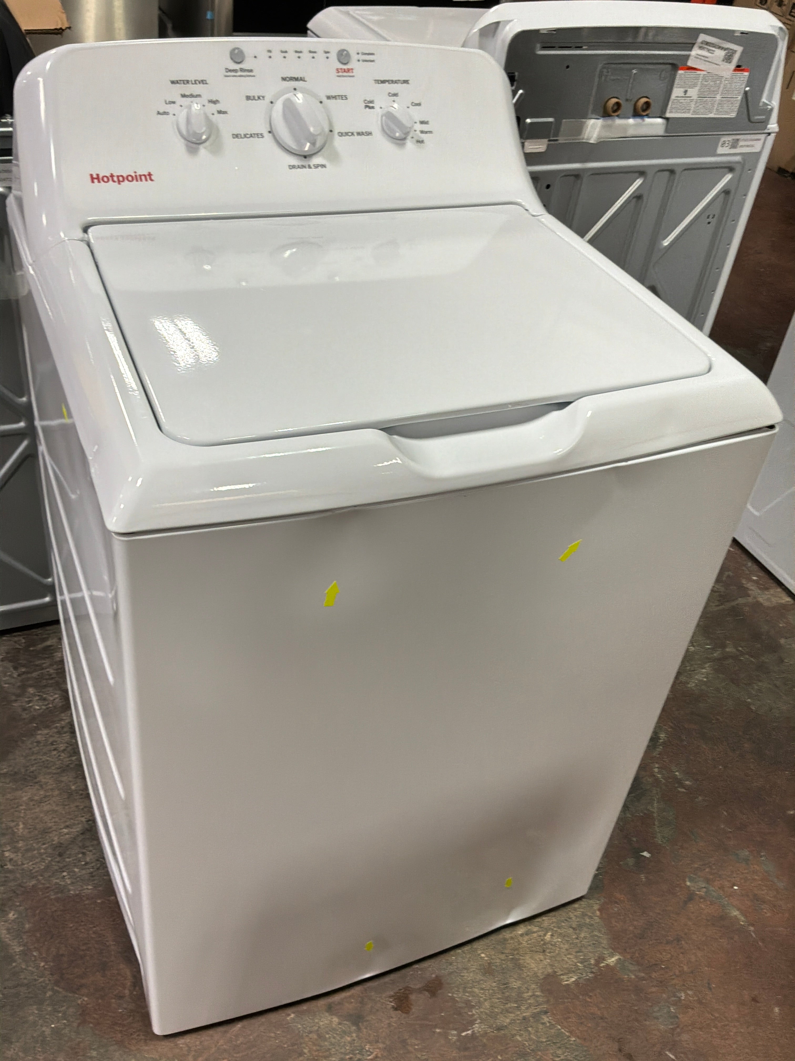 Hotpoint® 4.0 cu. ft. Capacity Washer with Stainless Steel Basket,Cold Plus and Water Level Control