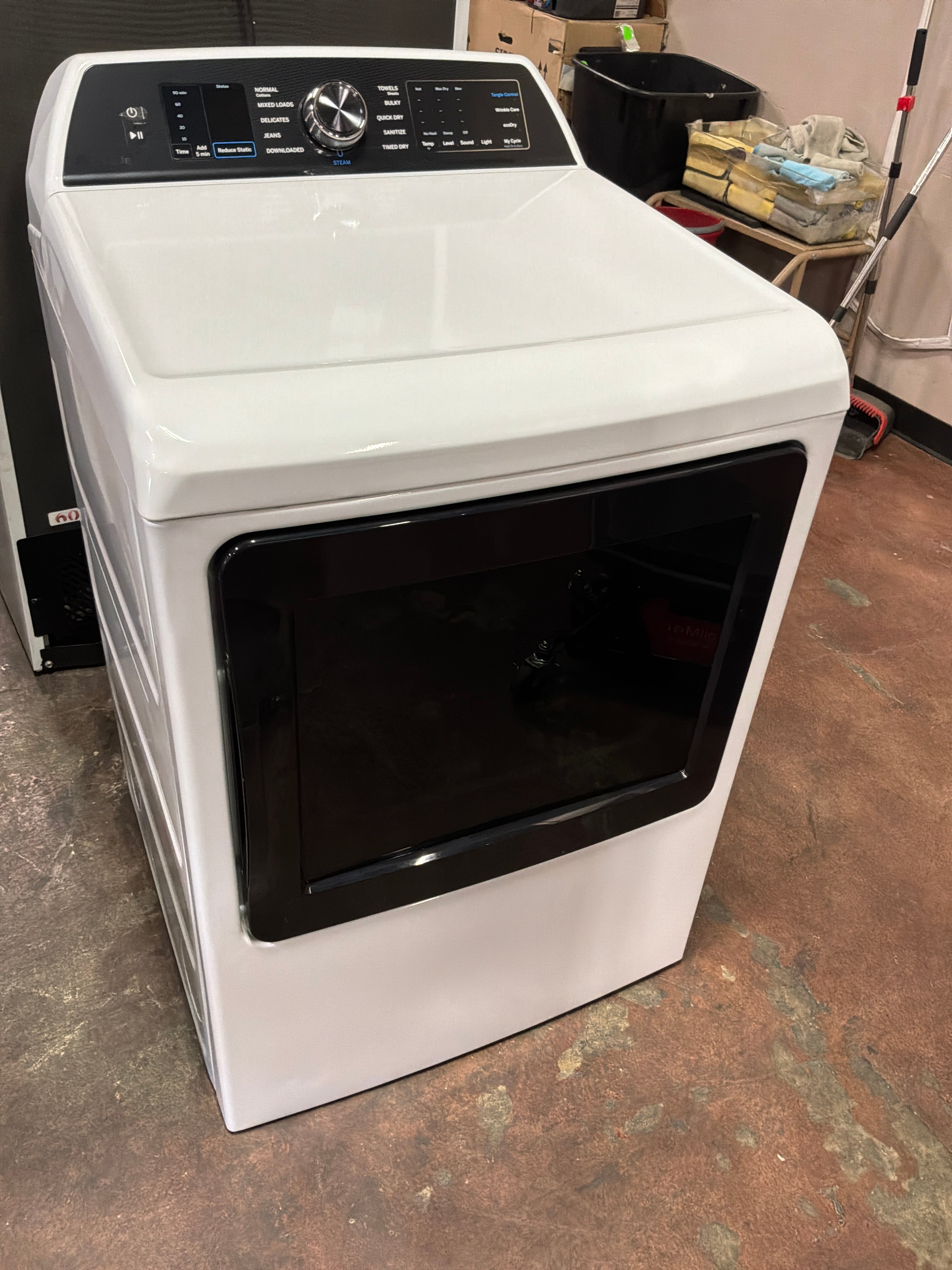 GE Profile™ ENERGY STAR® 7.4 cu. ft. Capacity Smart aluminized alloy drum Electric Dryer with Sanitize Cycle and Sensor Dry