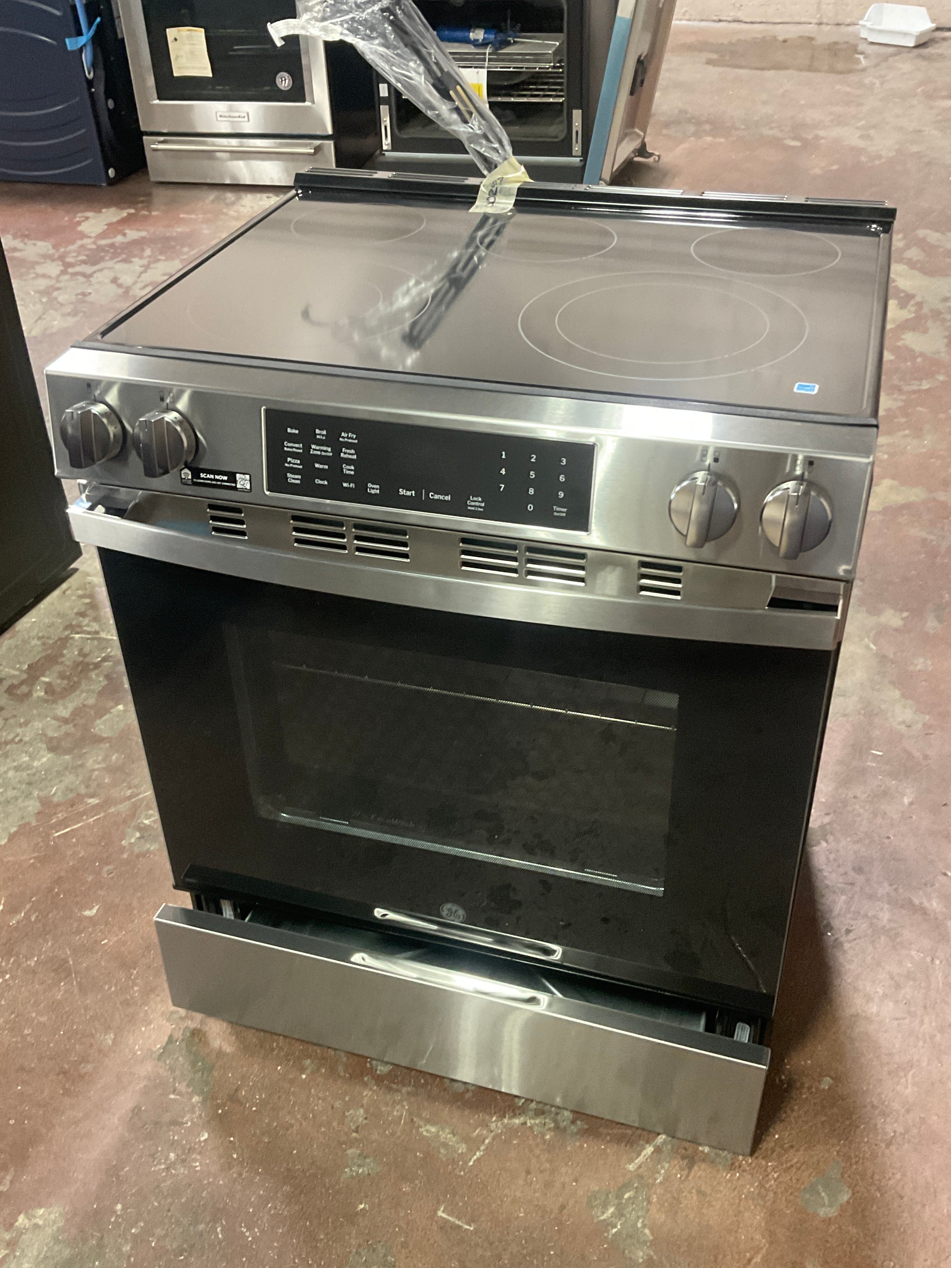 GE® ENERGY STAR® 30" Slide-In Electric Convection Range with No Preheat Air Fry and EasyWash™ Oven Tray
