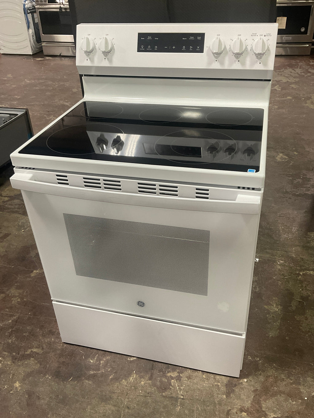GE® ENERGY STAR® 30" Free-Standing Electric Range with Crisp Mode