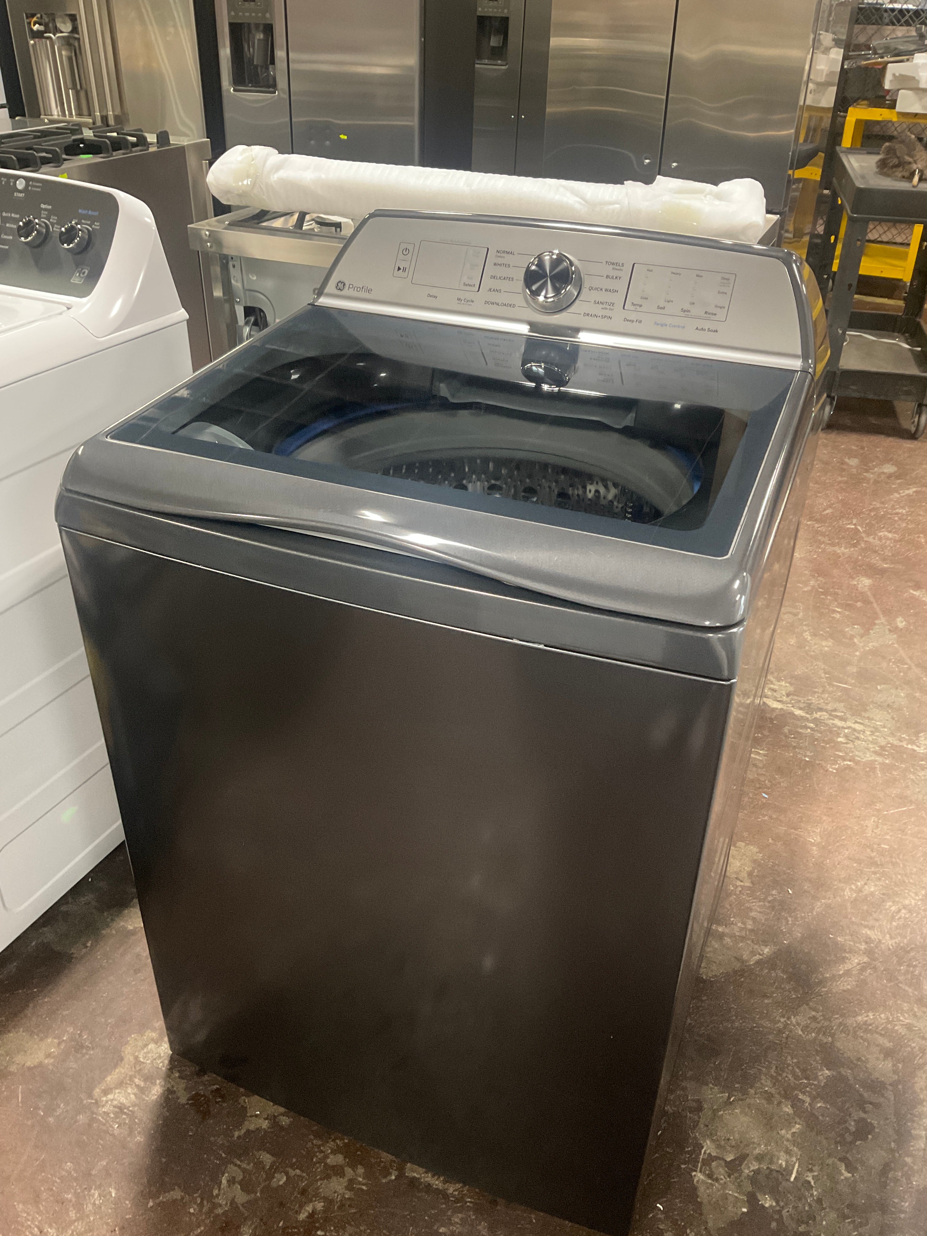 GE Profile™ ENERGY STAR® 5.0 cu. ft. Capacity Washer with Smarter Wash Technology and FlexDispense™